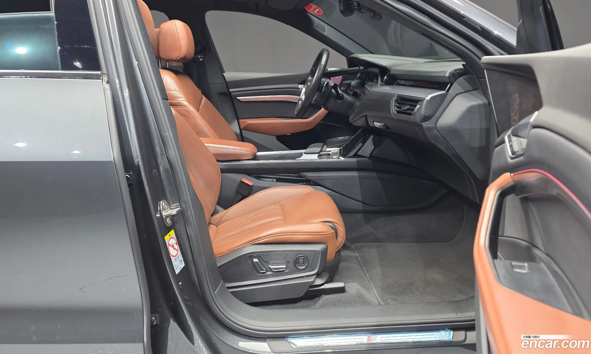 Audi e-tron 2022 — 15