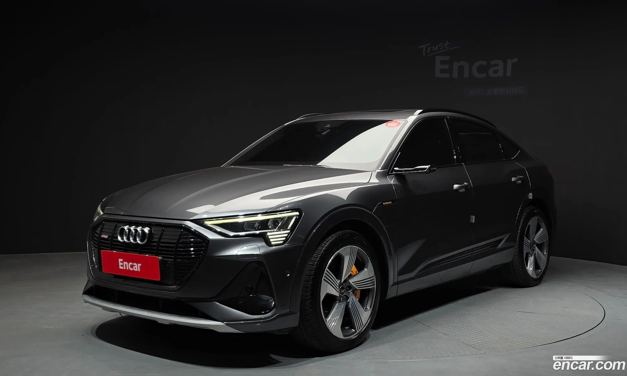 Audi e-tron 2022 — 30