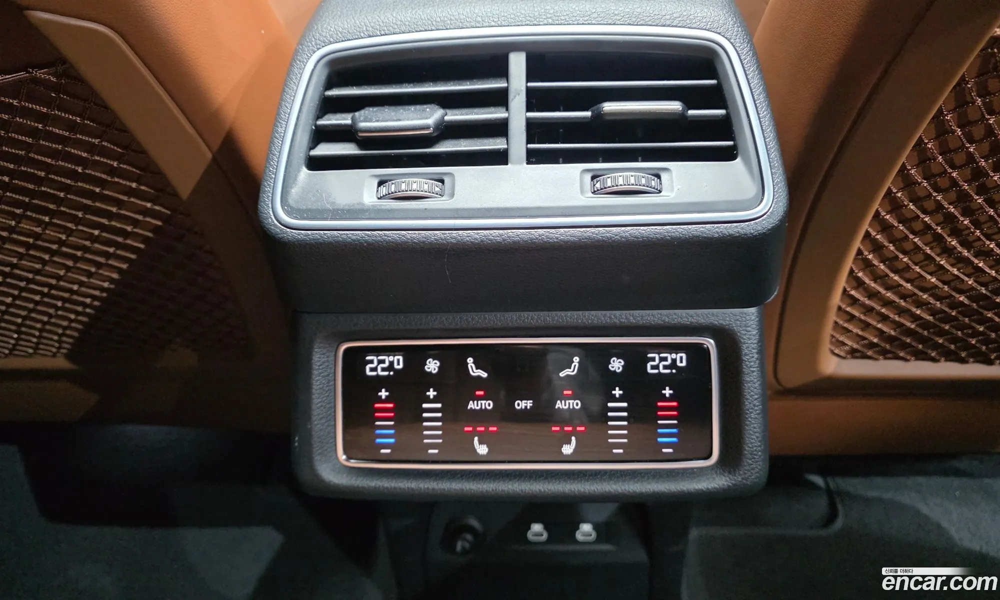 Audi e-tron 2022 — 24