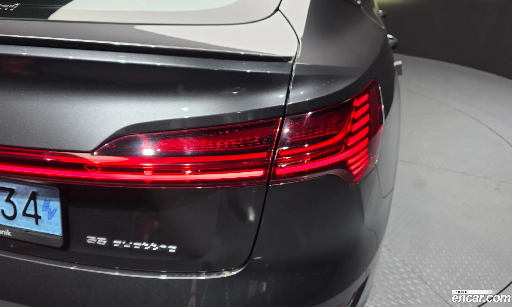 Audi e-tron 2022 — 7