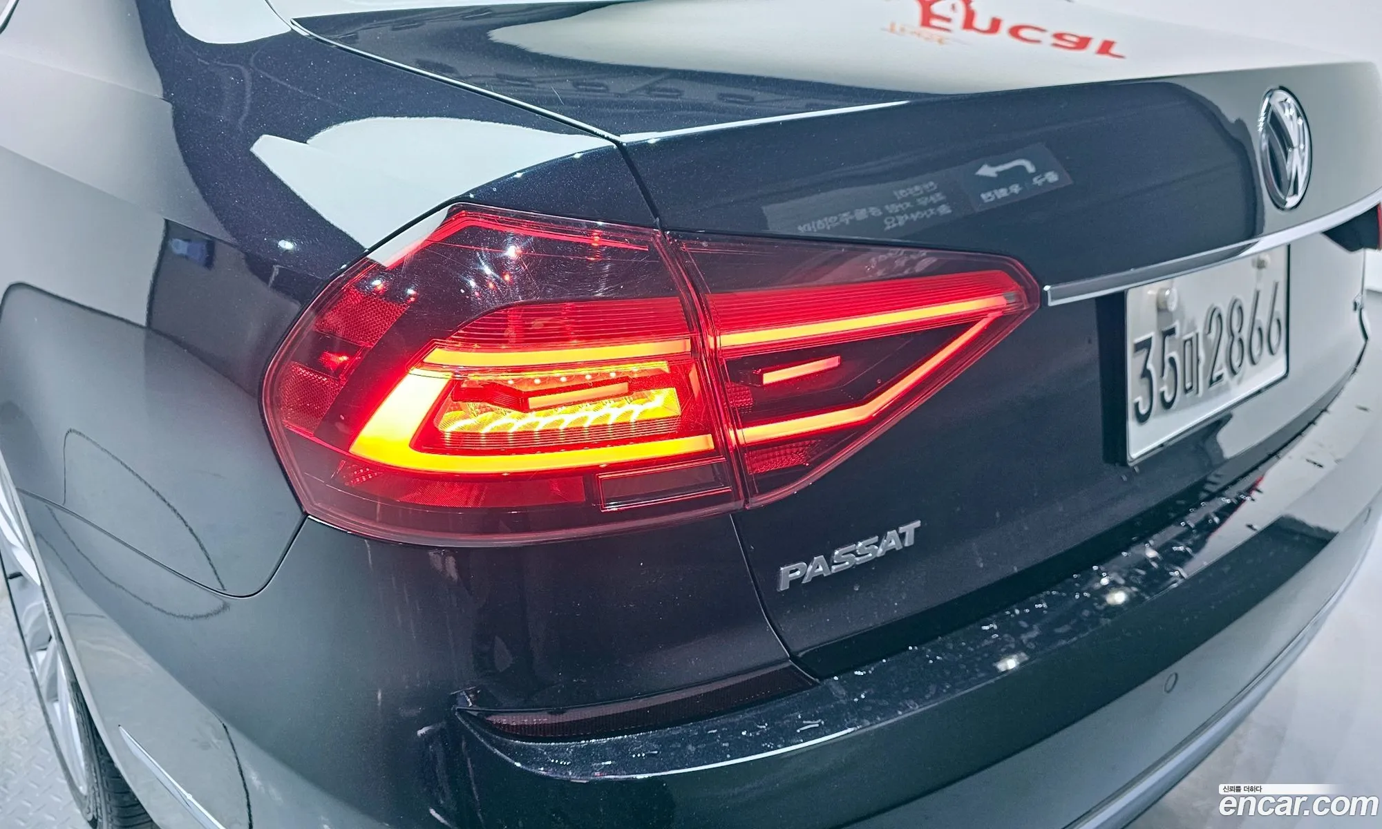 Volkswagen Passat 2018 — 32