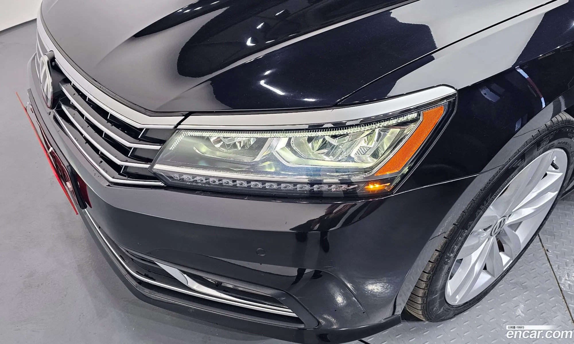 Volkswagen Passat 2018 — 17