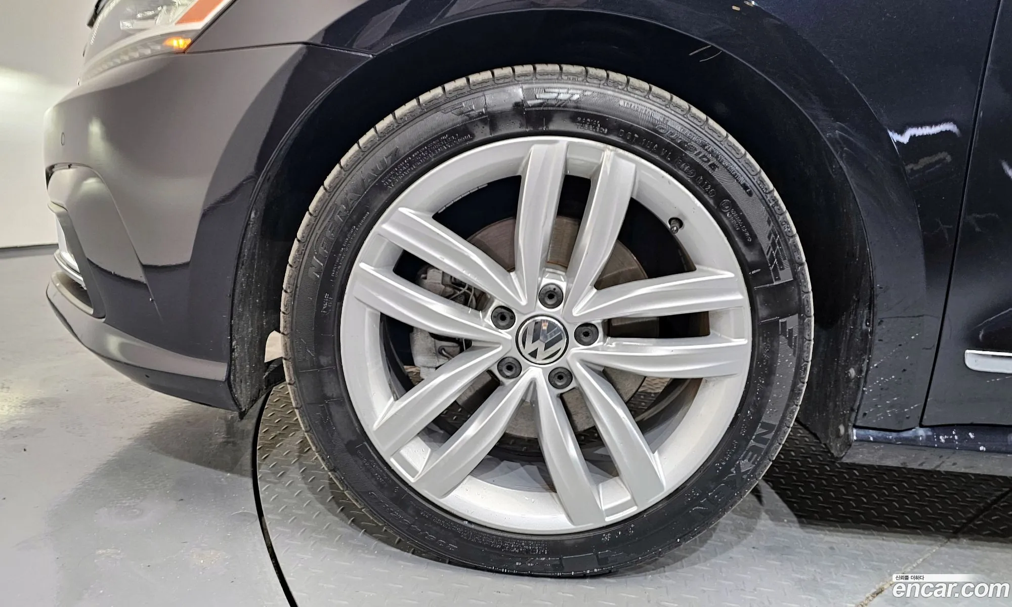Volkswagen Passat 2018 — 15