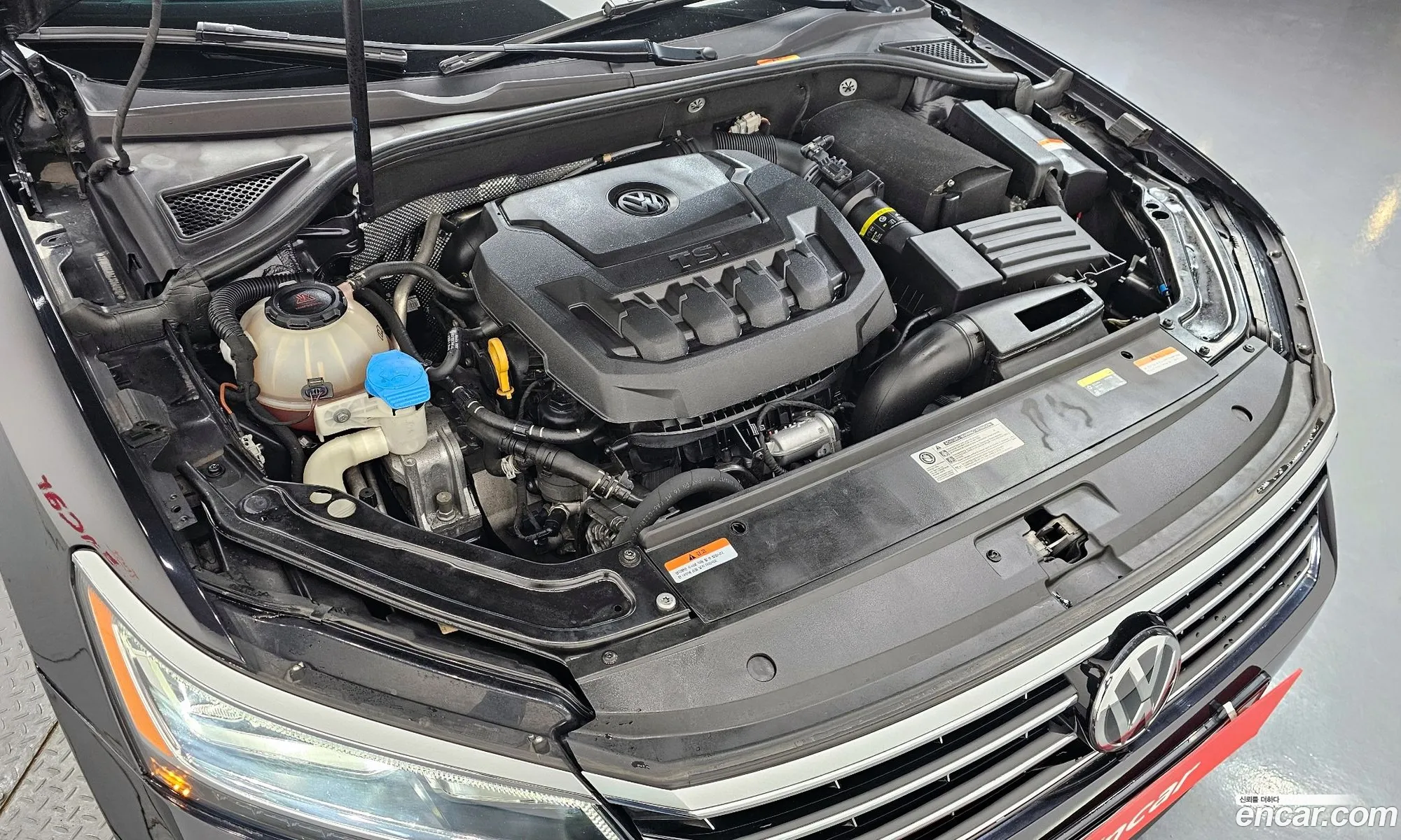 Volkswagen Passat 2018 — 19