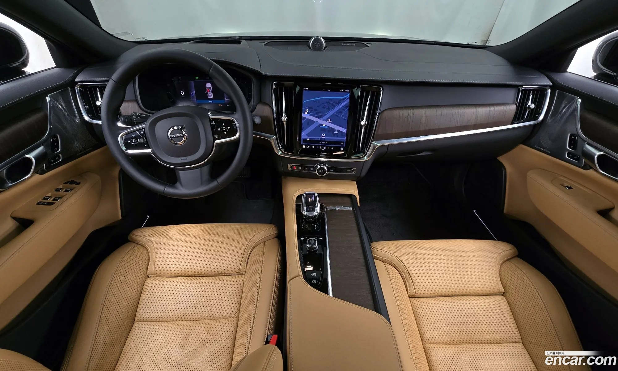 Volvo S90 2023 LVYPT0623PP334581 — 33