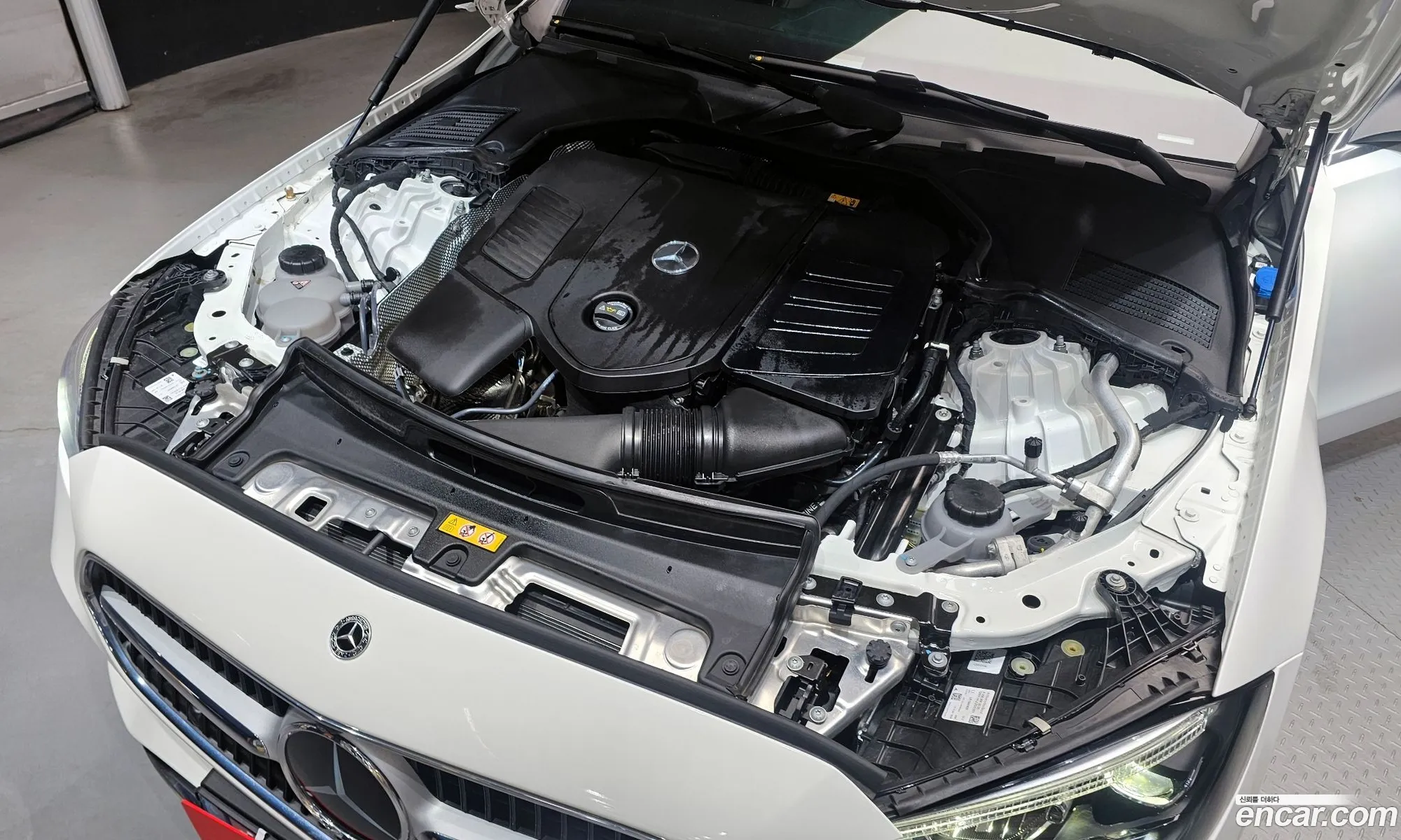 Mercedes-Benz C-Class W206 2024 — 29