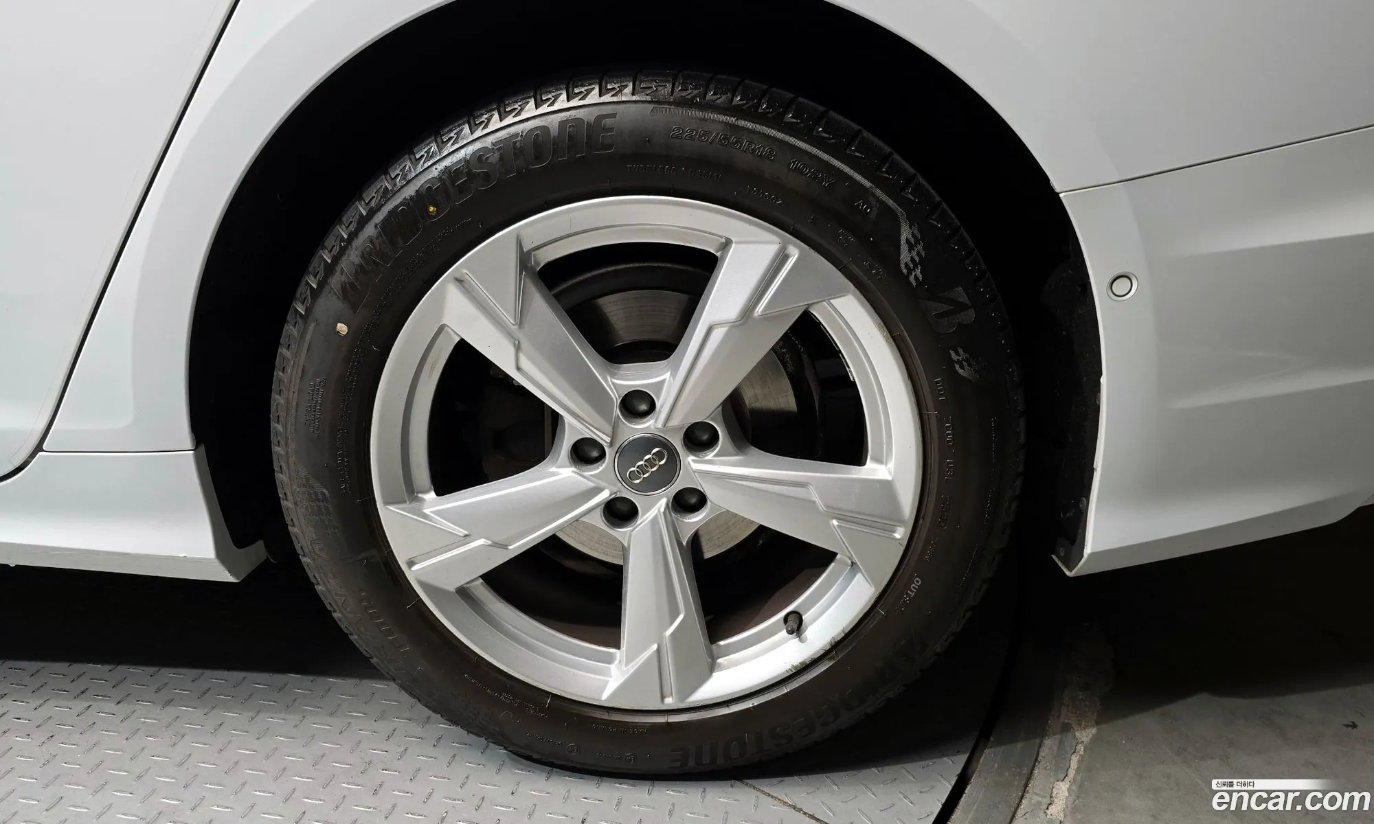 Audi A6 2021 WAUZZZF24MN006593 — 26