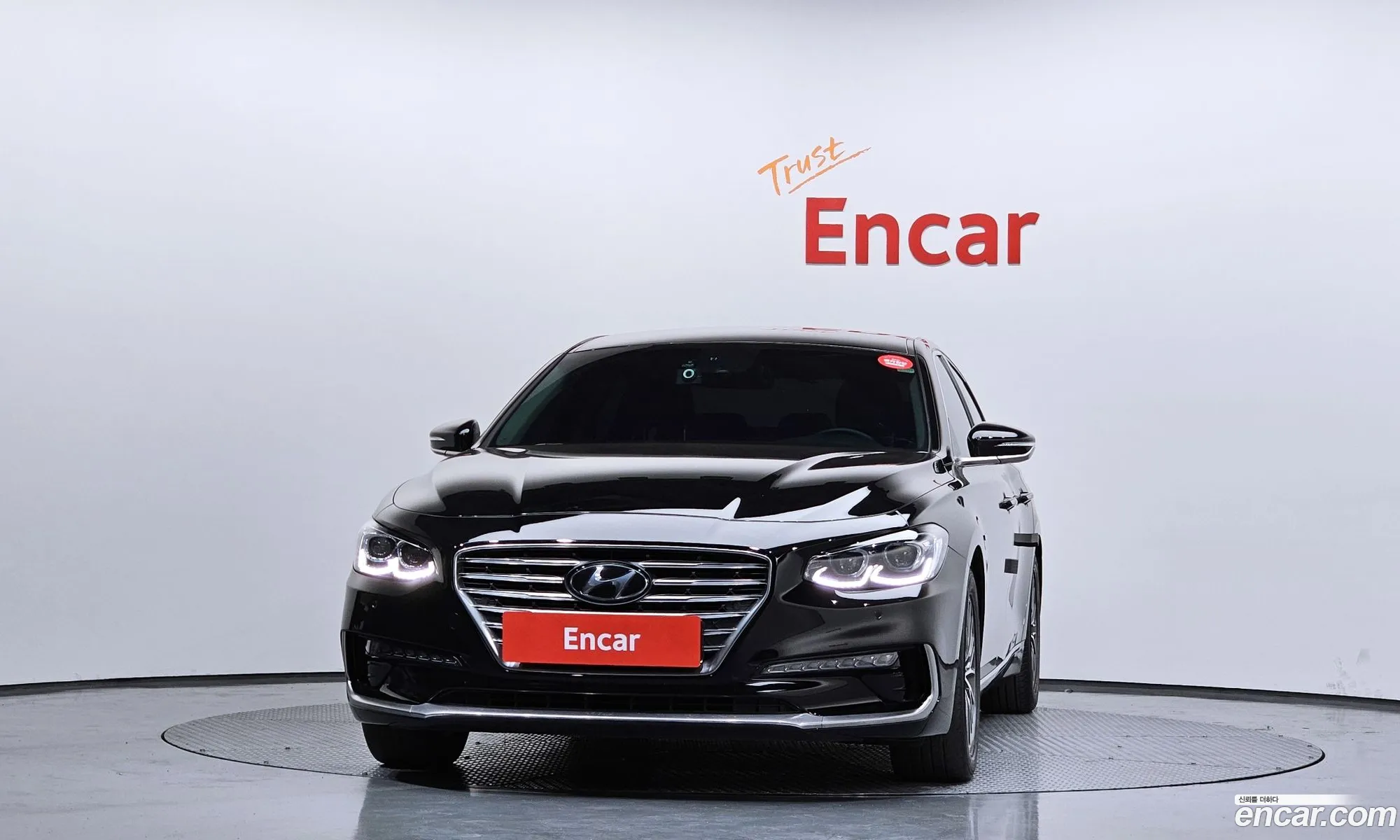 Hyundai Grandeur IG Hybrid 2018 — 17