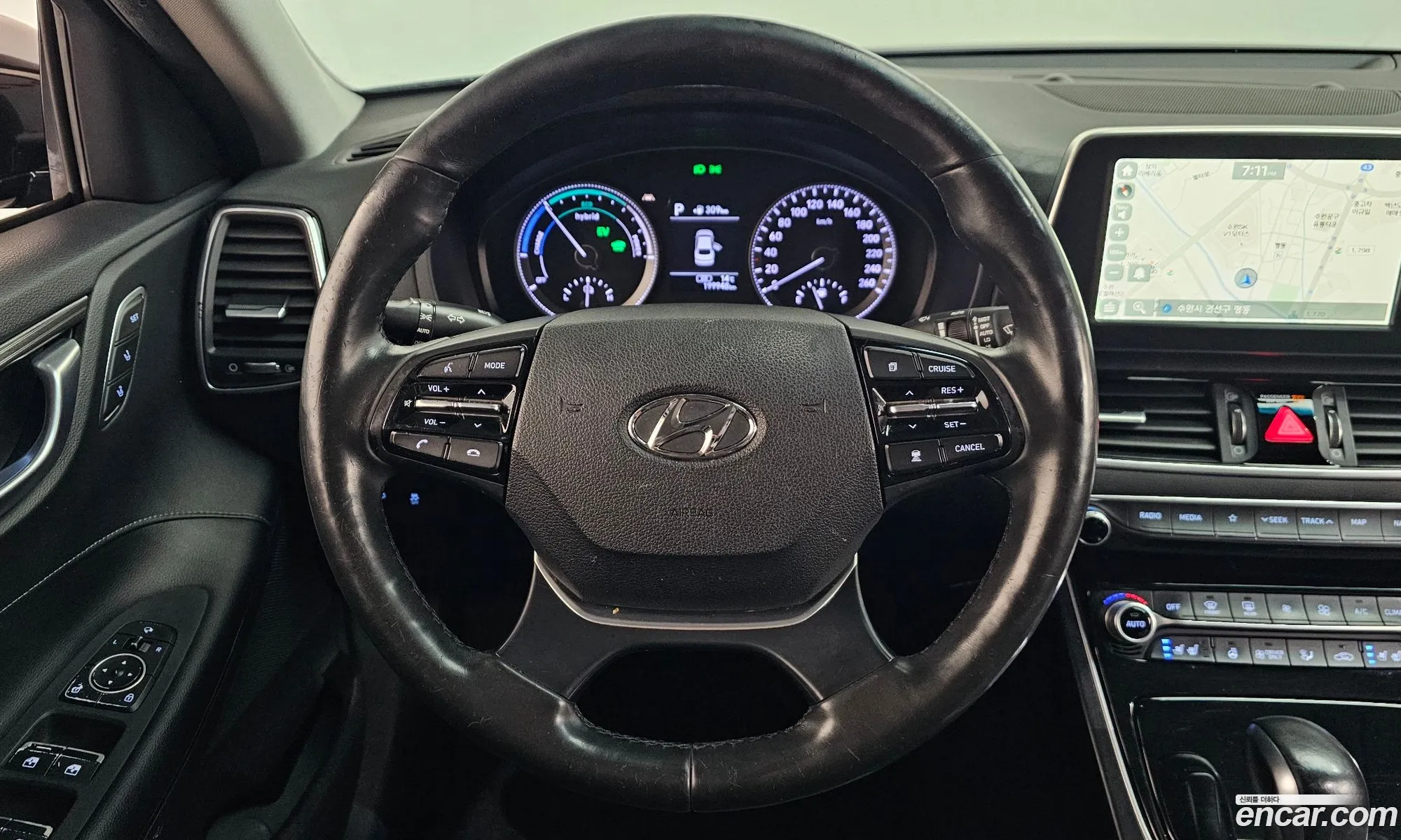 Hyundai Grandeur IG Hybrid 2018 — 14