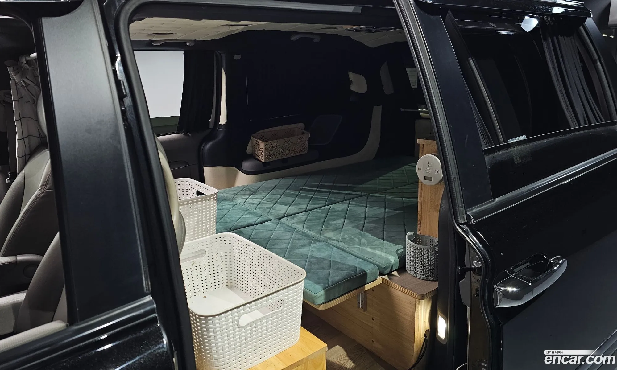 Kia Carnival R 2013 — 14