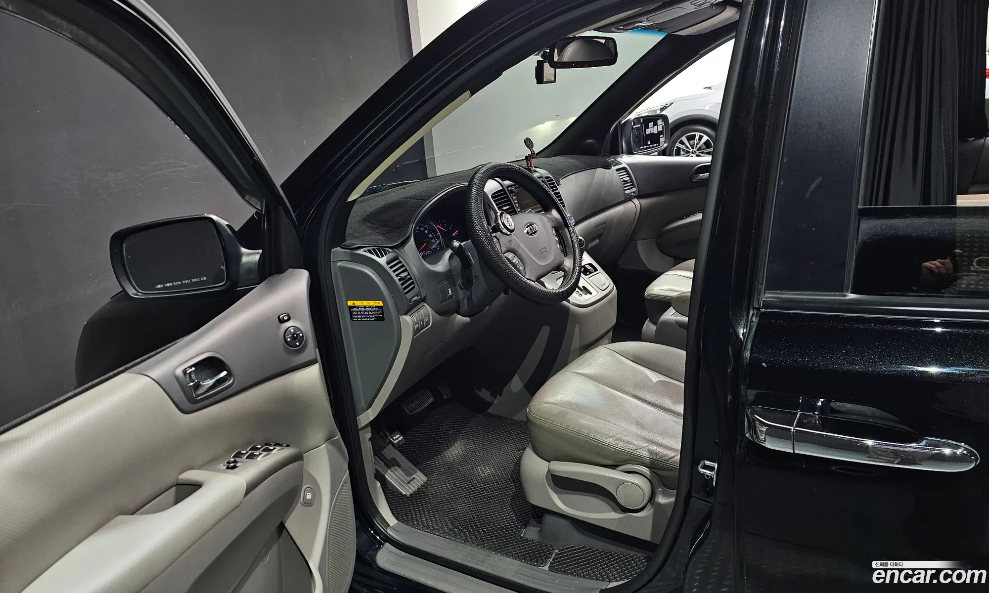 Kia Carnival R 2013 — 8