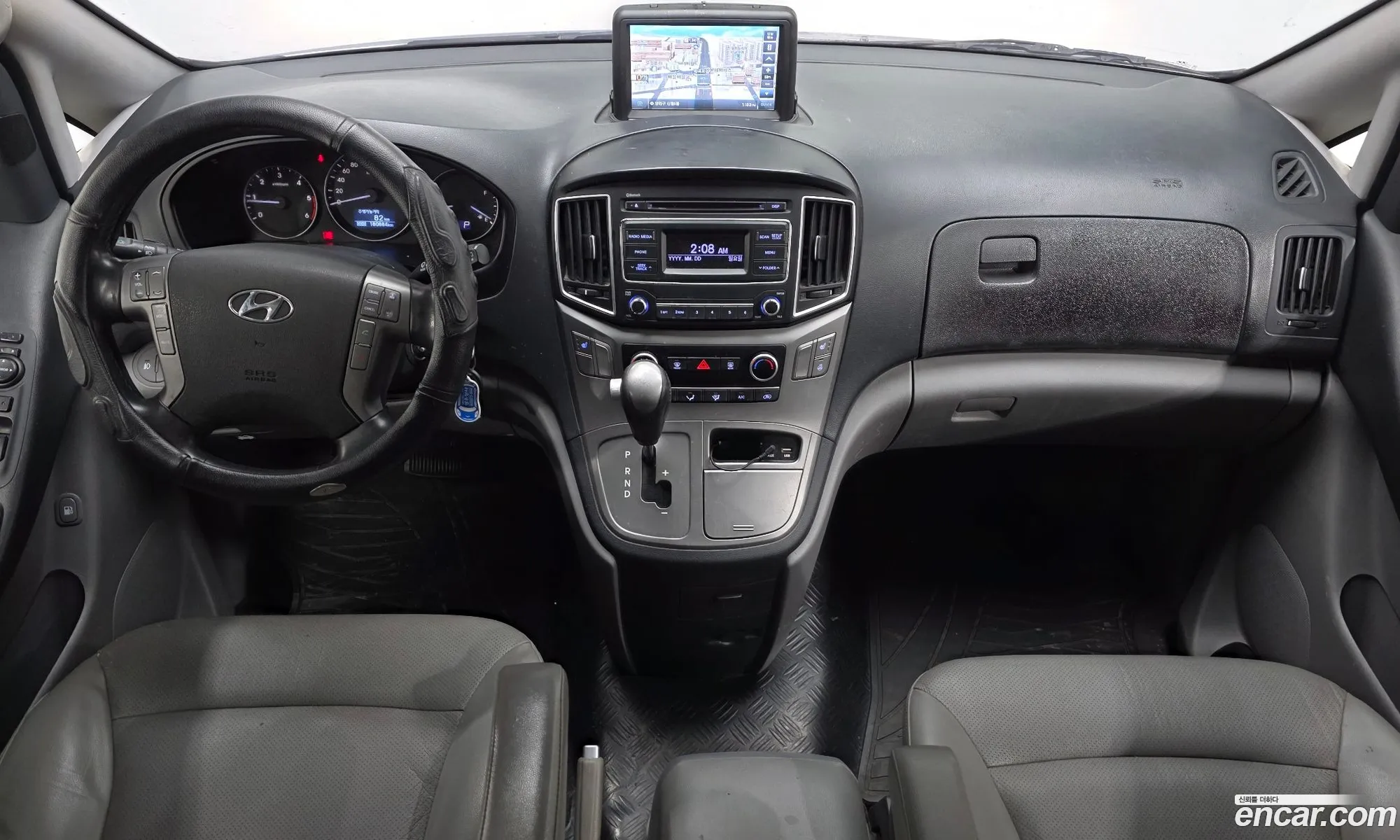Hyundai Grand Starex 2017 — 11
