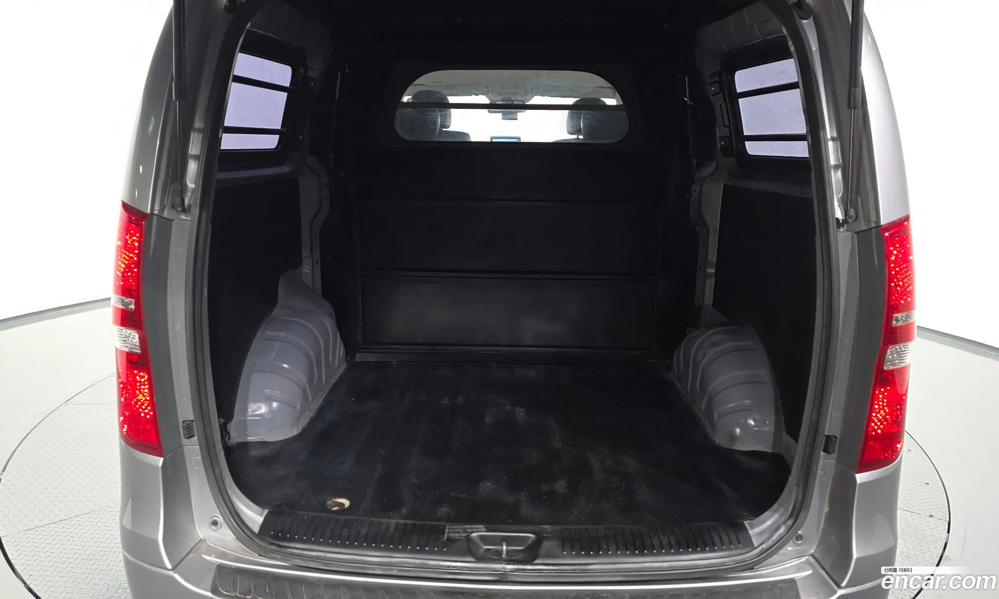Hyundai Grand Starex 2017 — 7