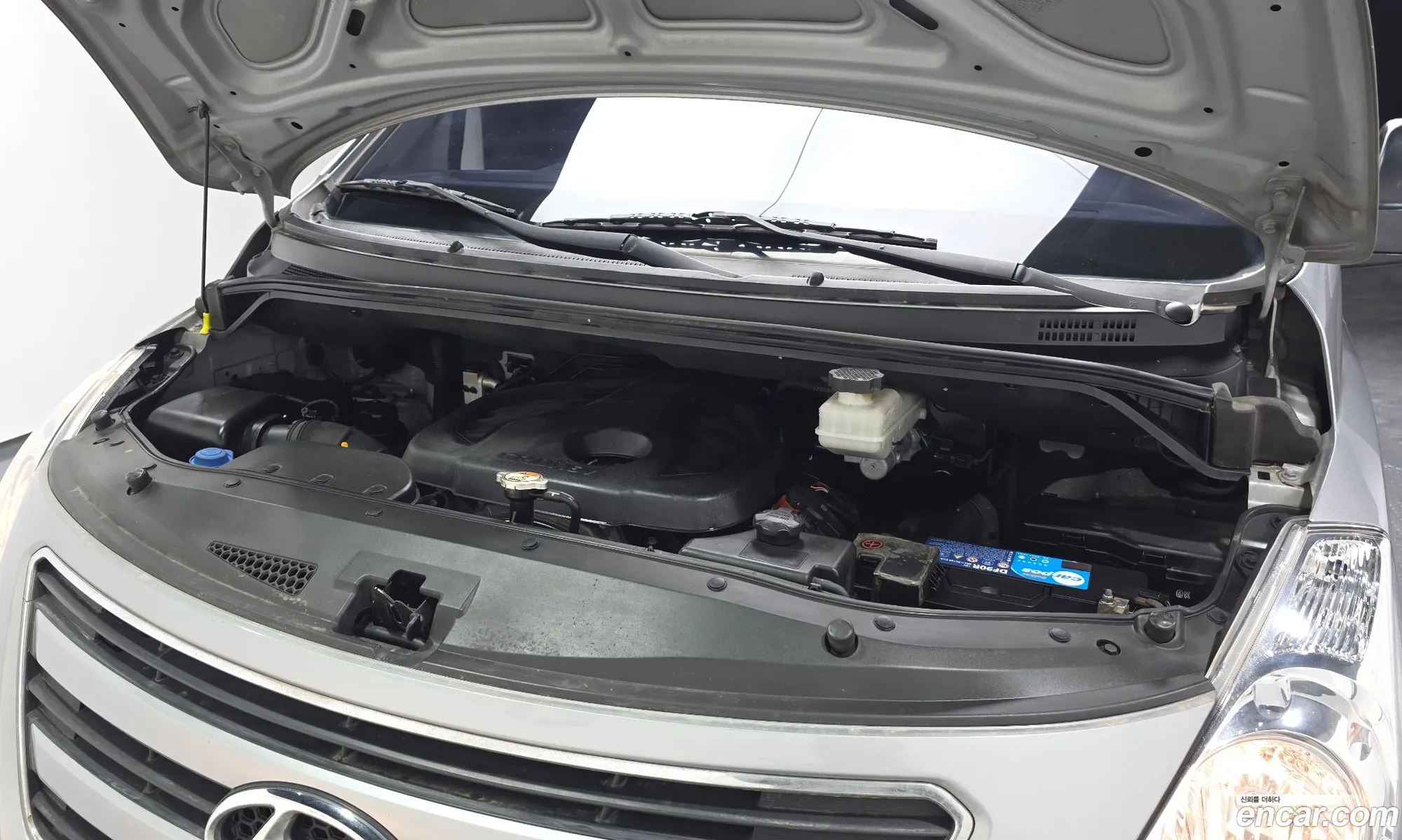 Hyundai Grand Starex 2017 — 10