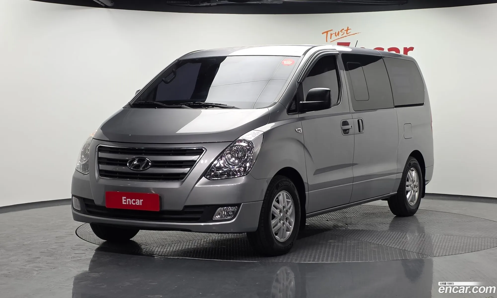 Hyundai Grand Starex 2017 — 19