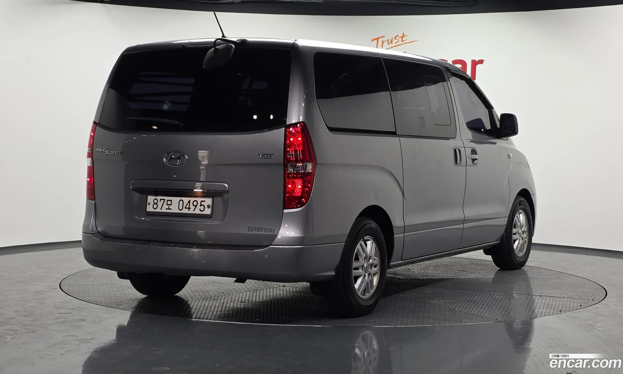 Hyundai Grand Starex 2017 — 18