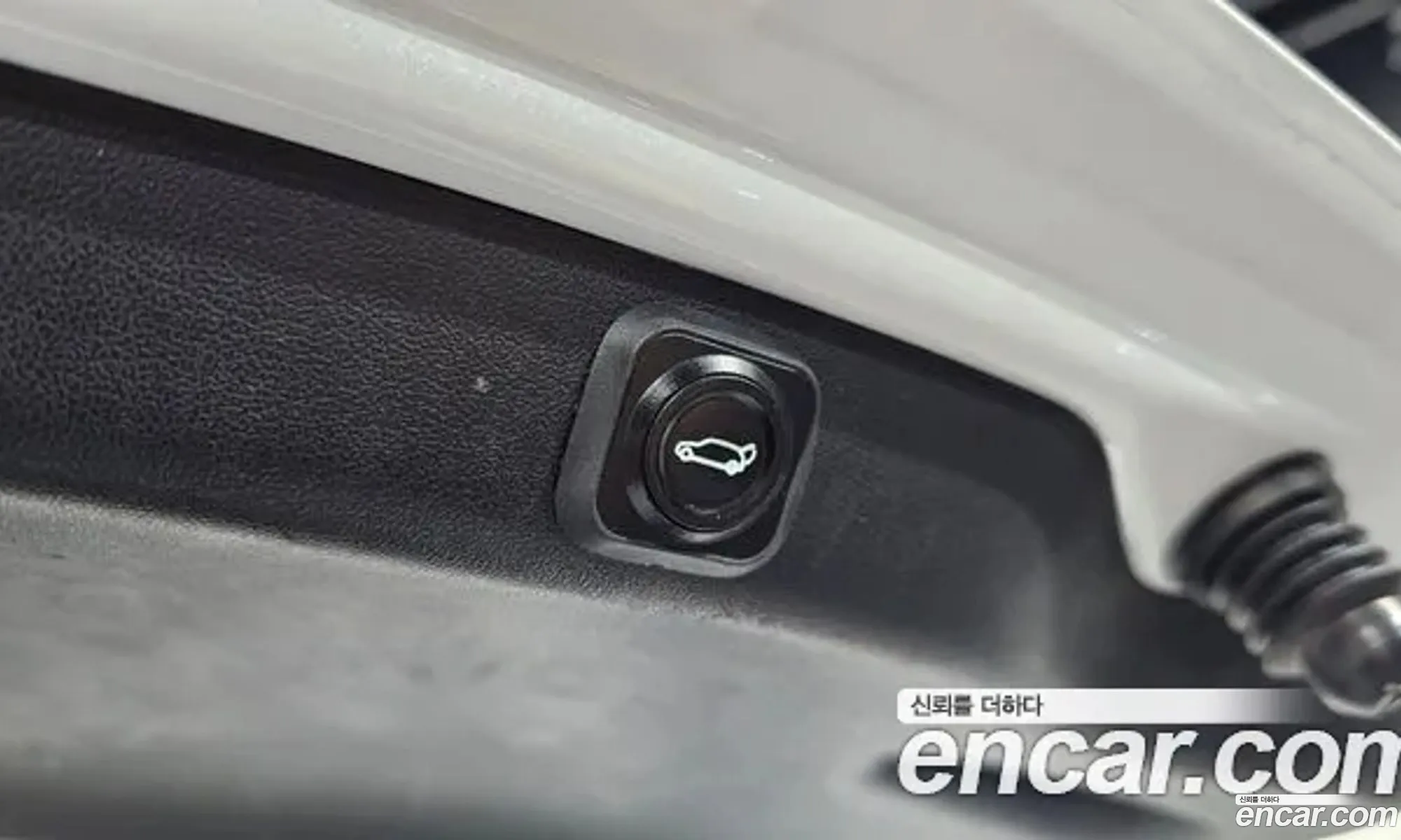 Tesla Model 3 2020 — 16