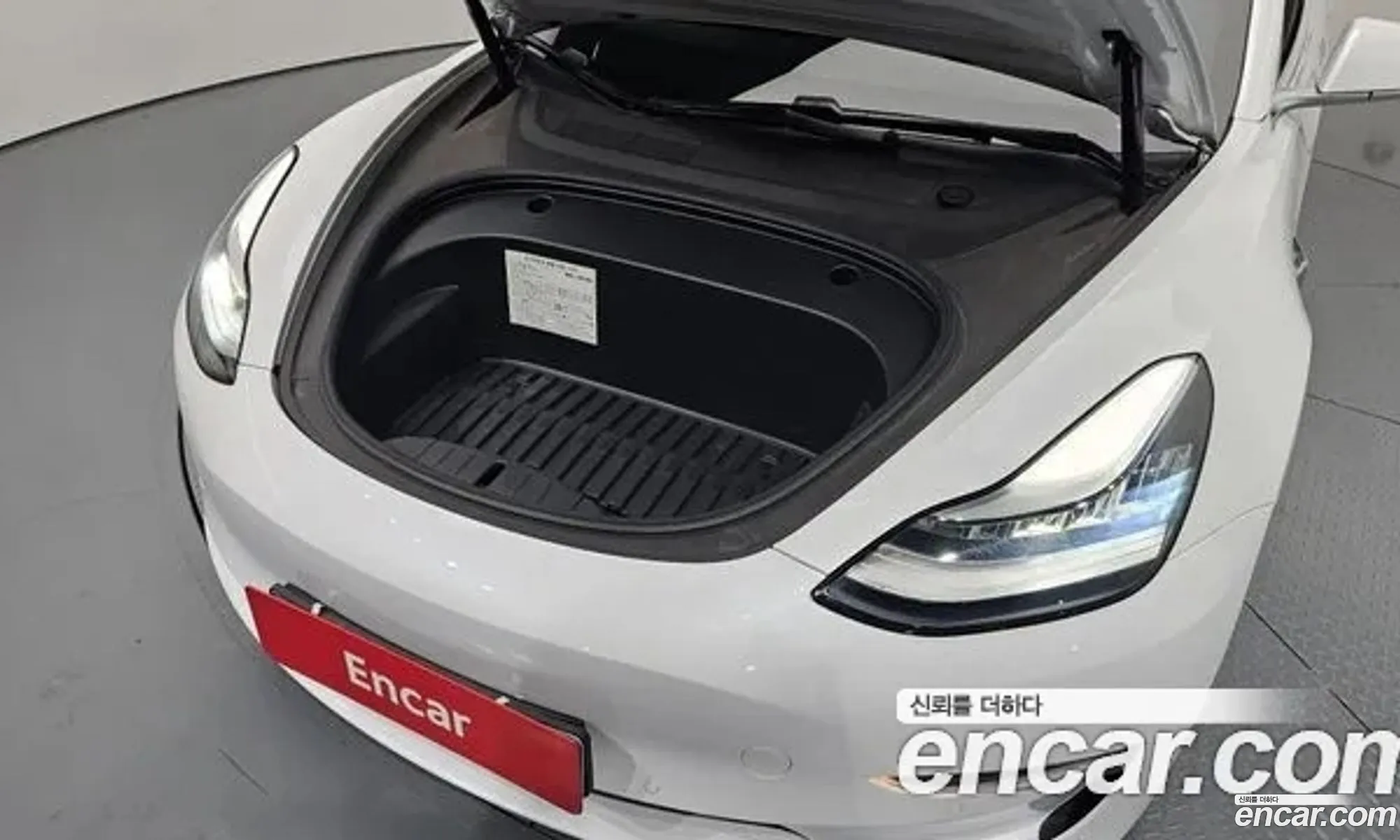 Tesla Model 3 2020 — 34