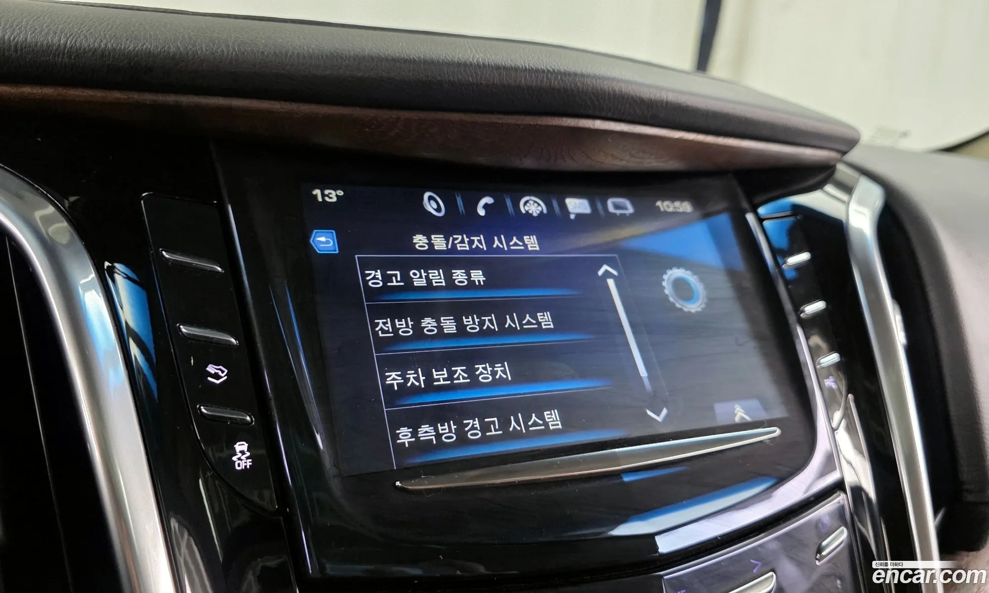 Cadillac Escalade 2018 1GYS47KJ4JR341601 — 26