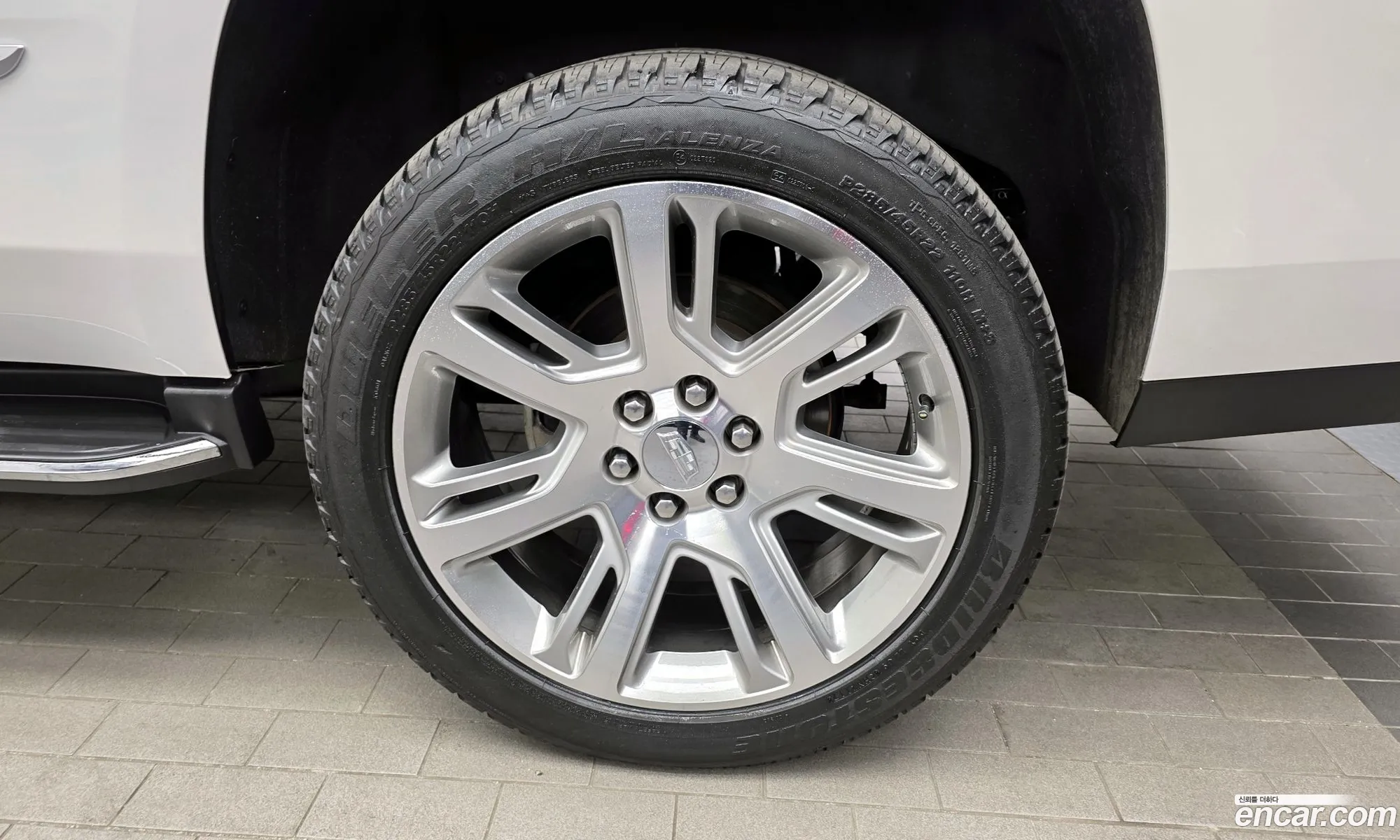 Cadillac Escalade 2018 1GYS47KJ4JR341601 — 23