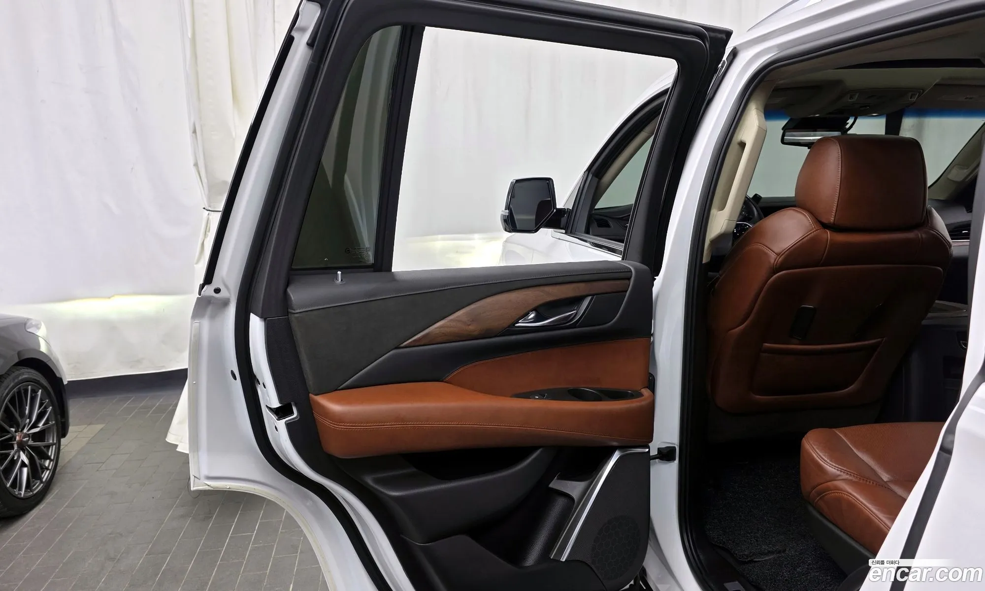 Cadillac Escalade 2018 1GYS47KJ4JR341601 — 22