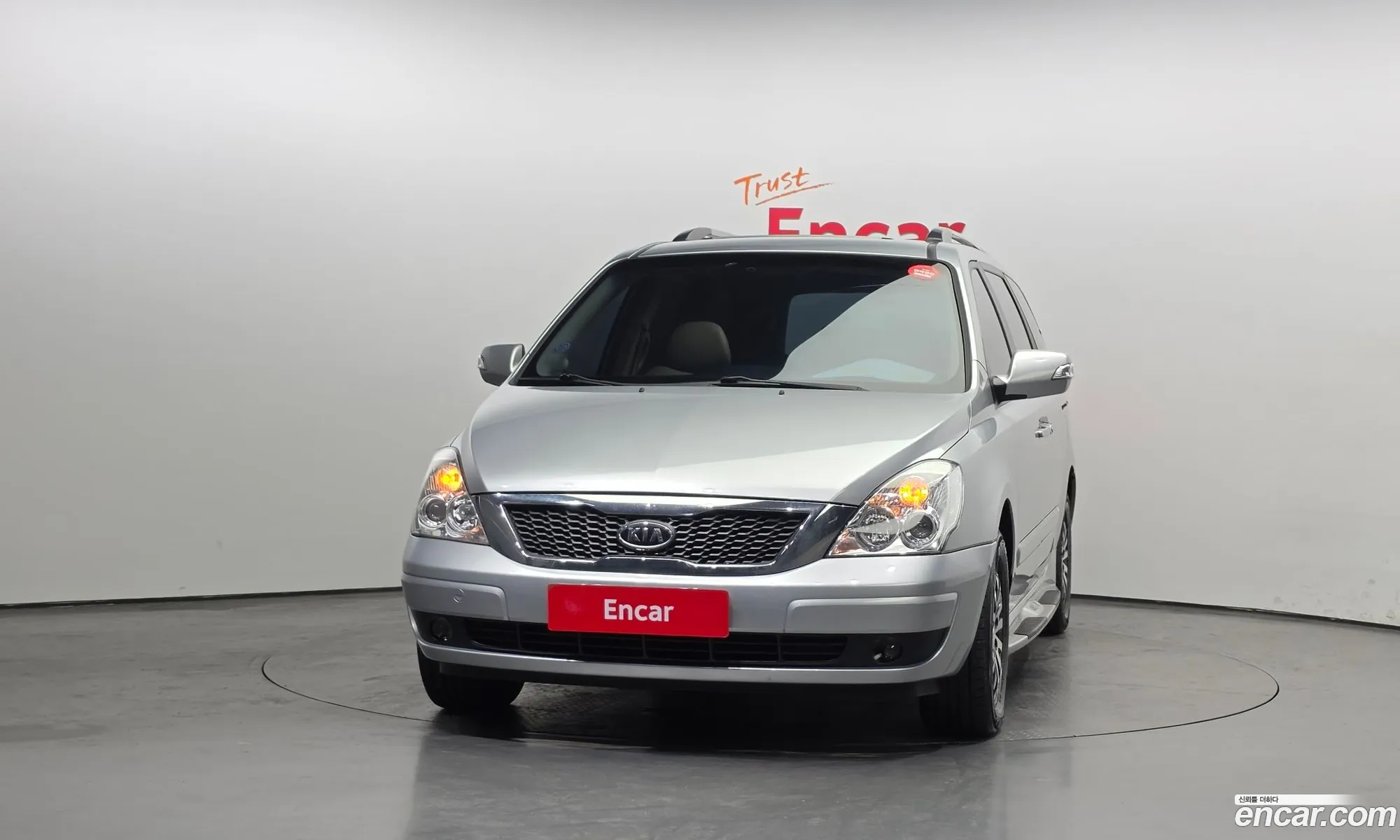 Kia Carnival R 2010 — 2