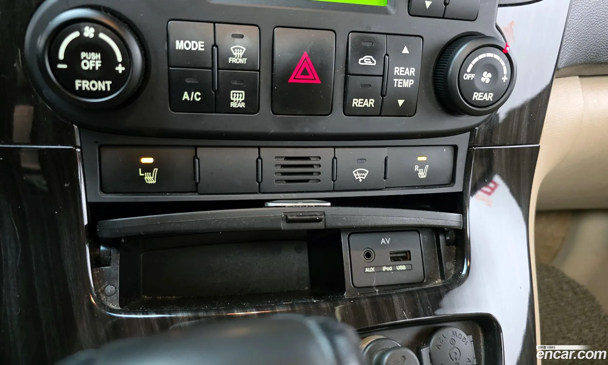 Kia Carnival R 2010 — 10