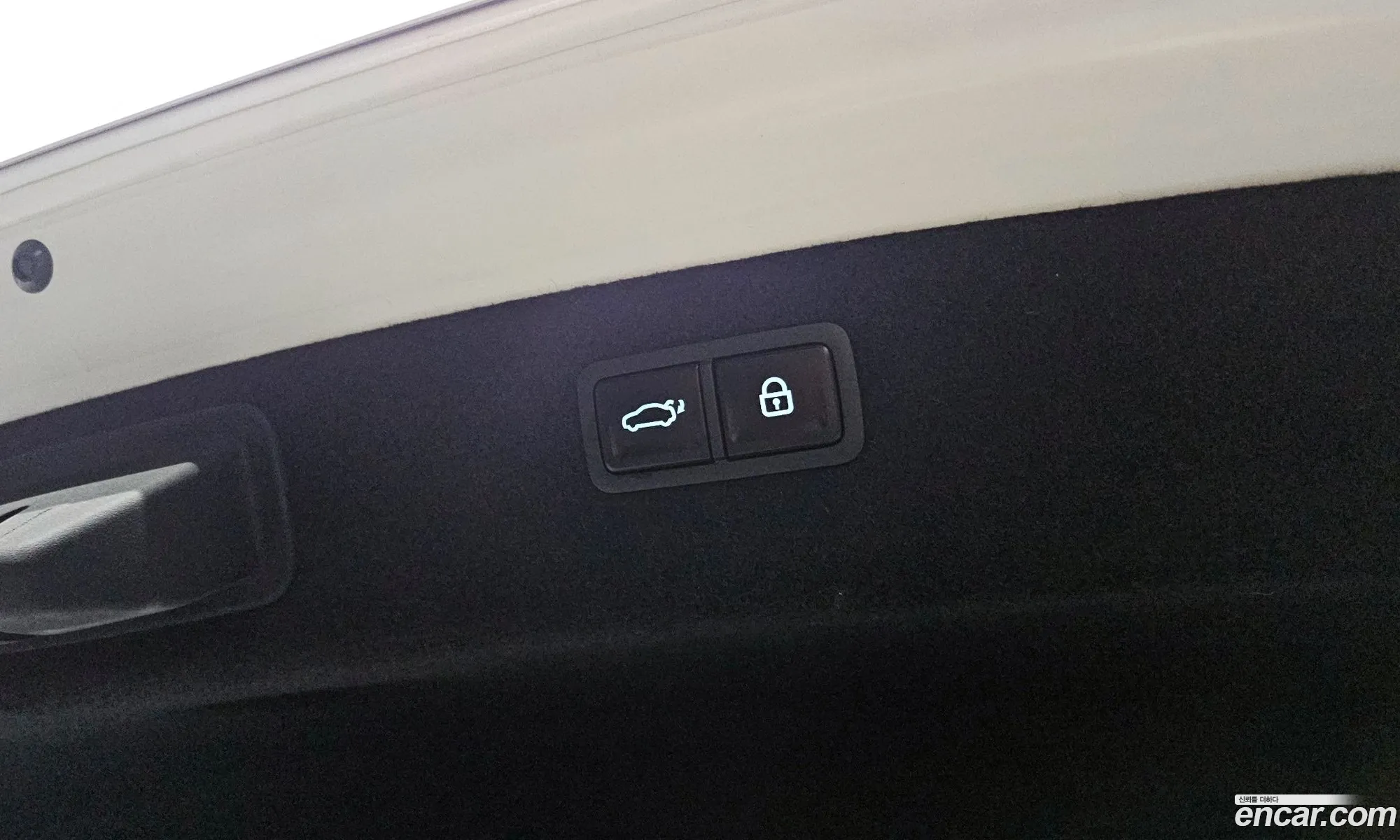 Genesis Electrified G80 2025 — 28