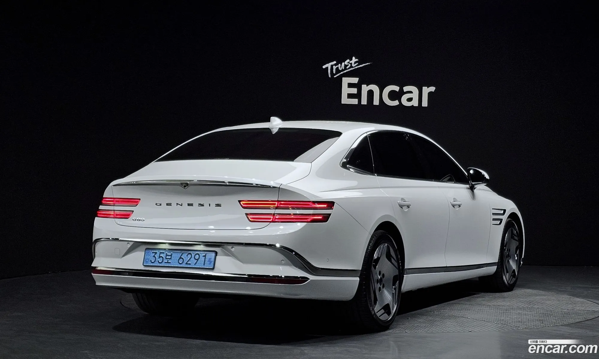 Genesis Electrified G80 2025 — 15