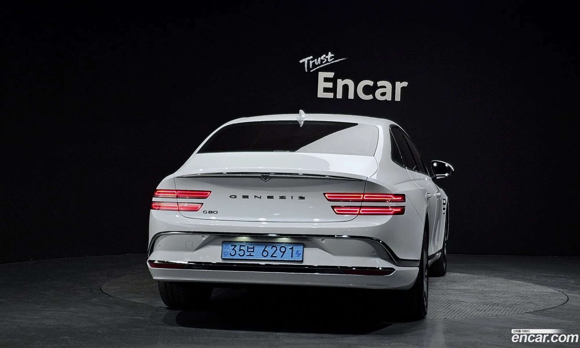 Genesis Electrified G80 2025 — 25