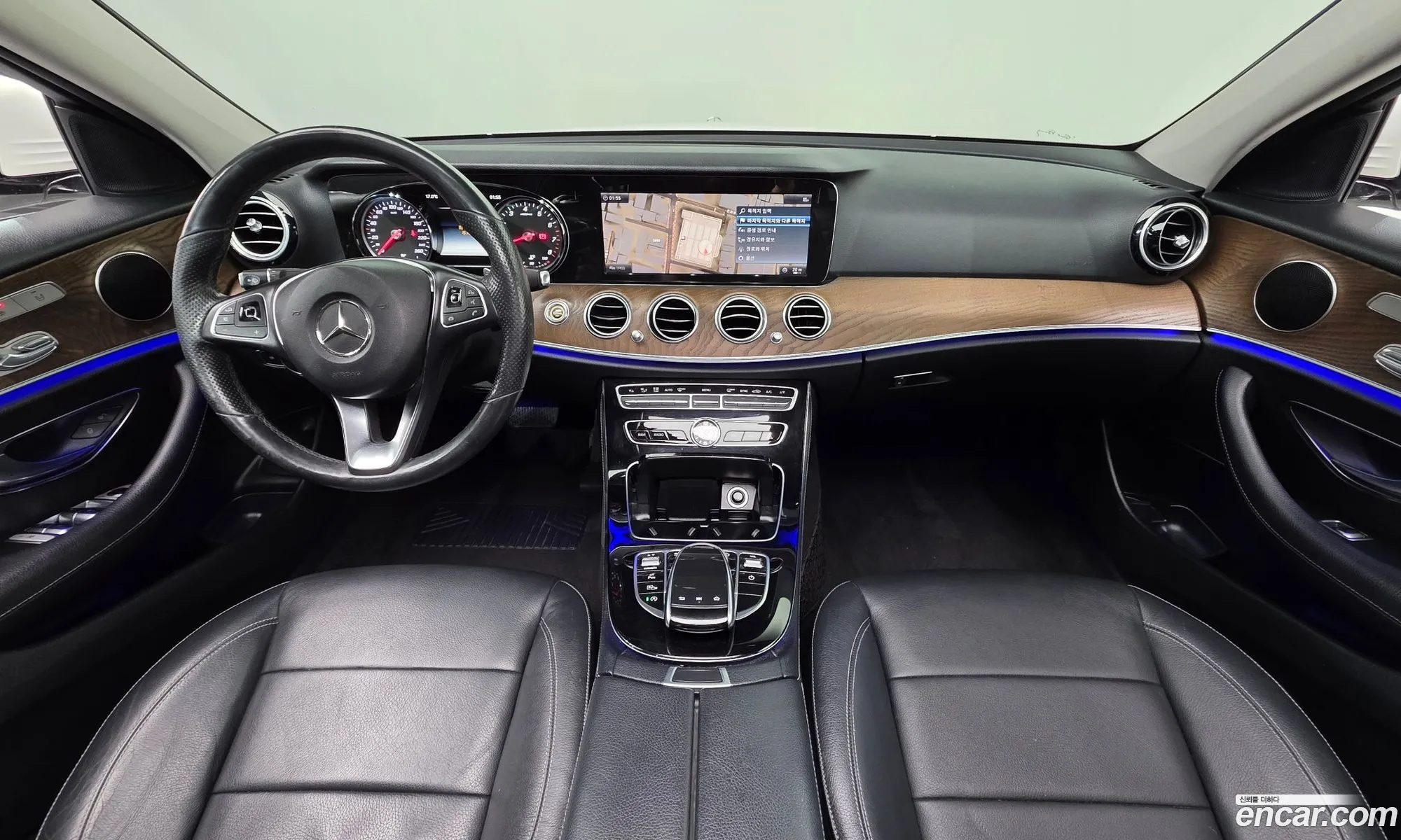 Mercedes-Benz E-Class W213 2017 WDDZF4JB1JA340904 — 17