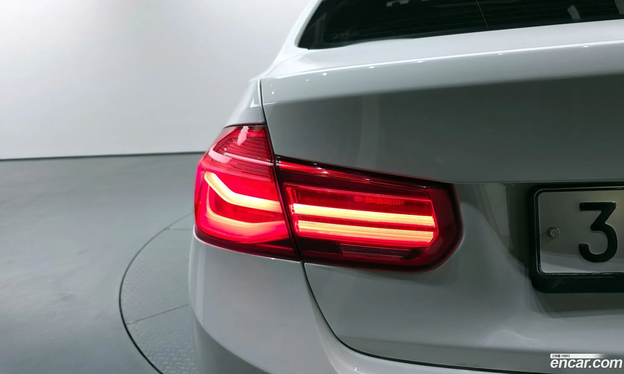 BMW 3 Series 2018 WBA8C5103JA076214 — 13