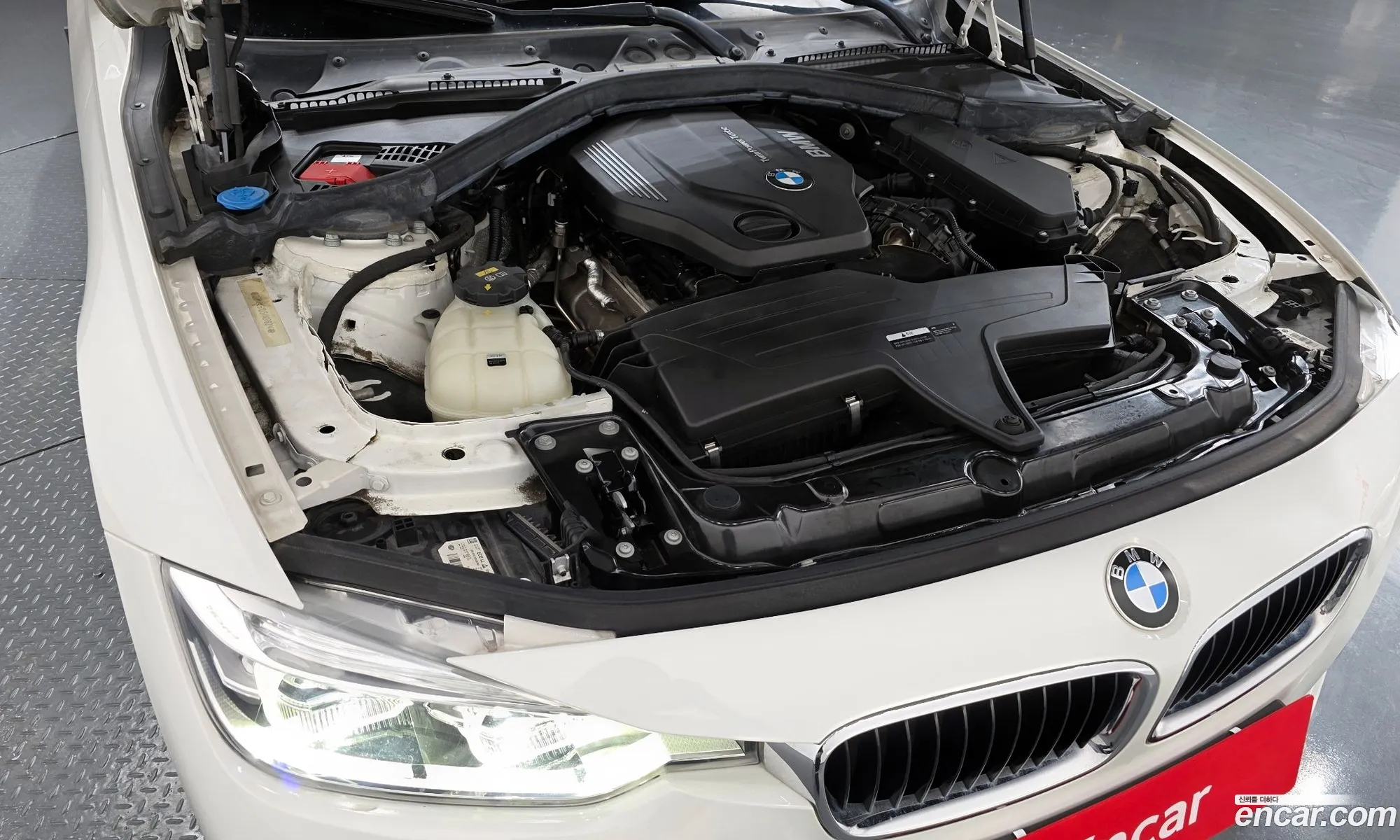 BMW 3 Series 2018 WBA8C5103JA076214 — 12
