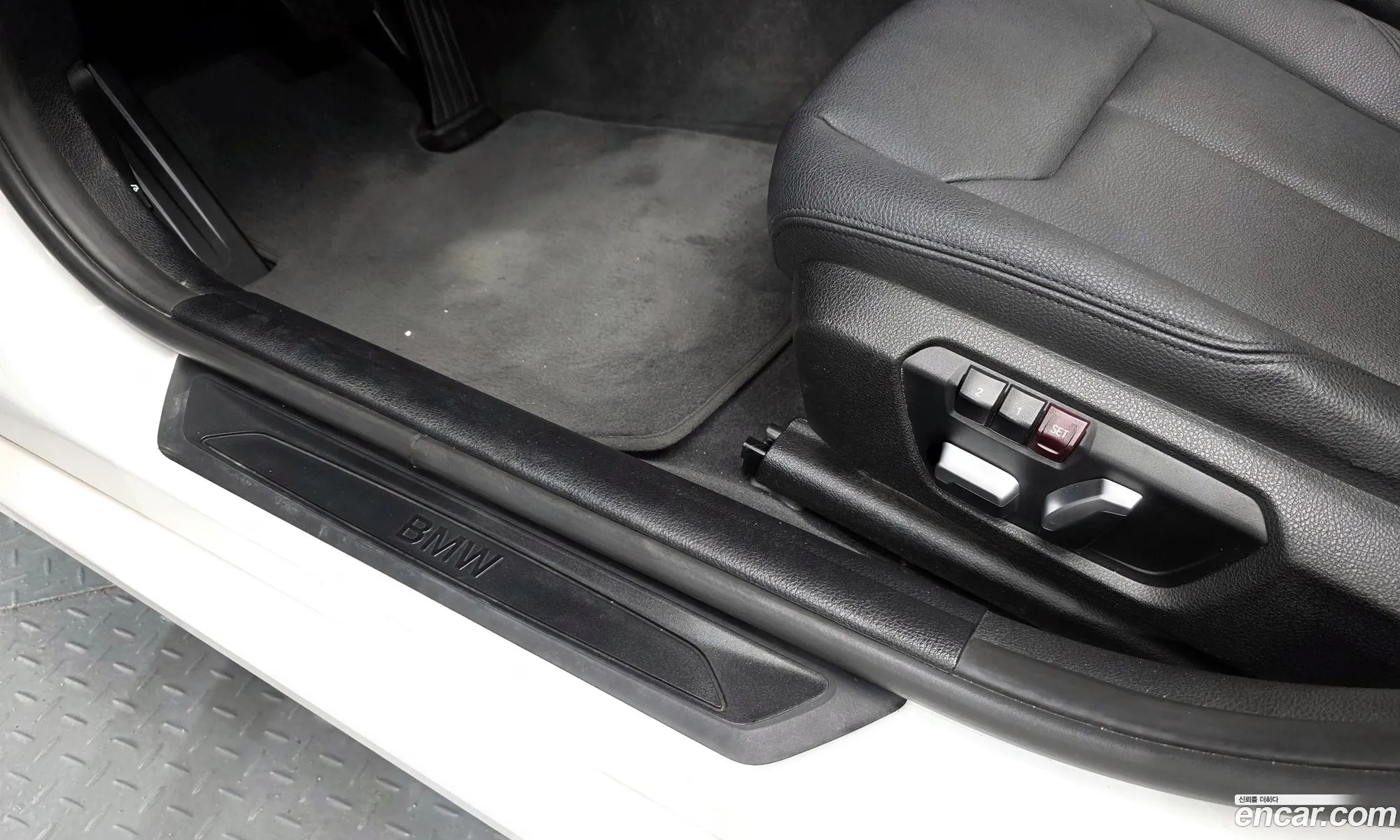 BMW 3 Series 2018 WBA8C5103JA076214 — 11