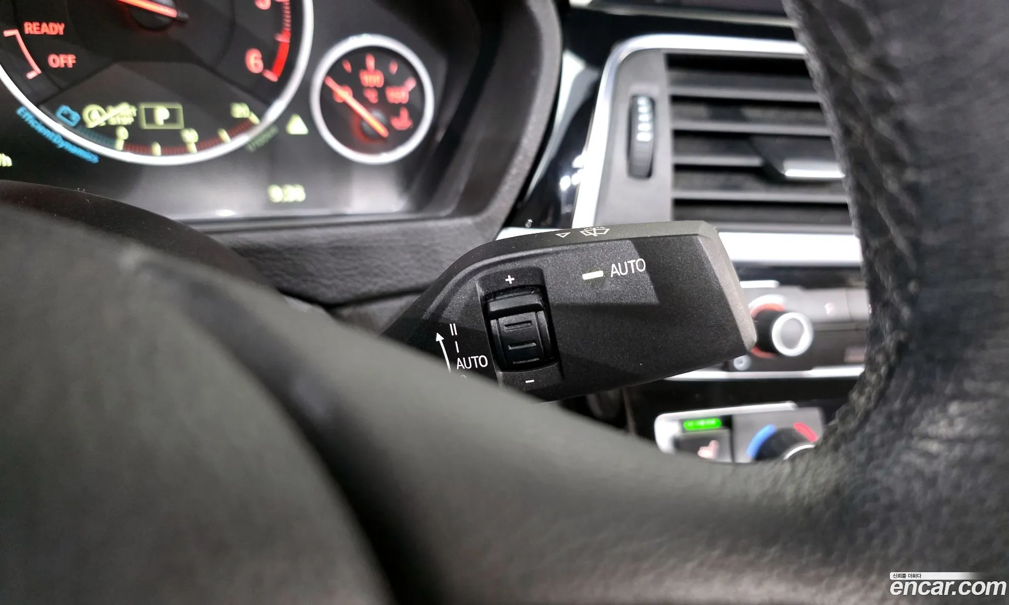 BMW 3 Series 2018 WBA8C5103JA076214 — 2