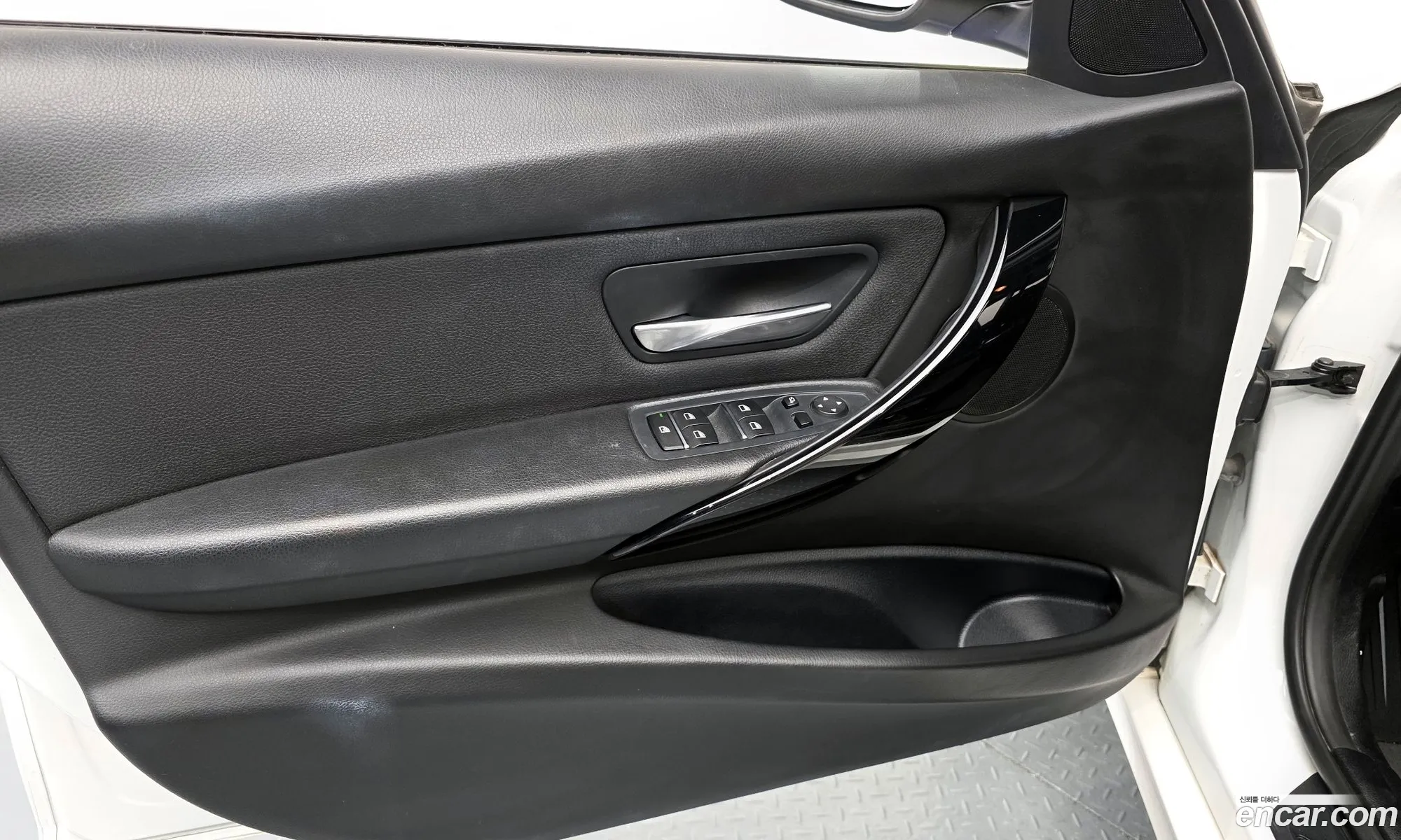 BMW 3 Series 2018 WBA8C5103JA076214 — 26