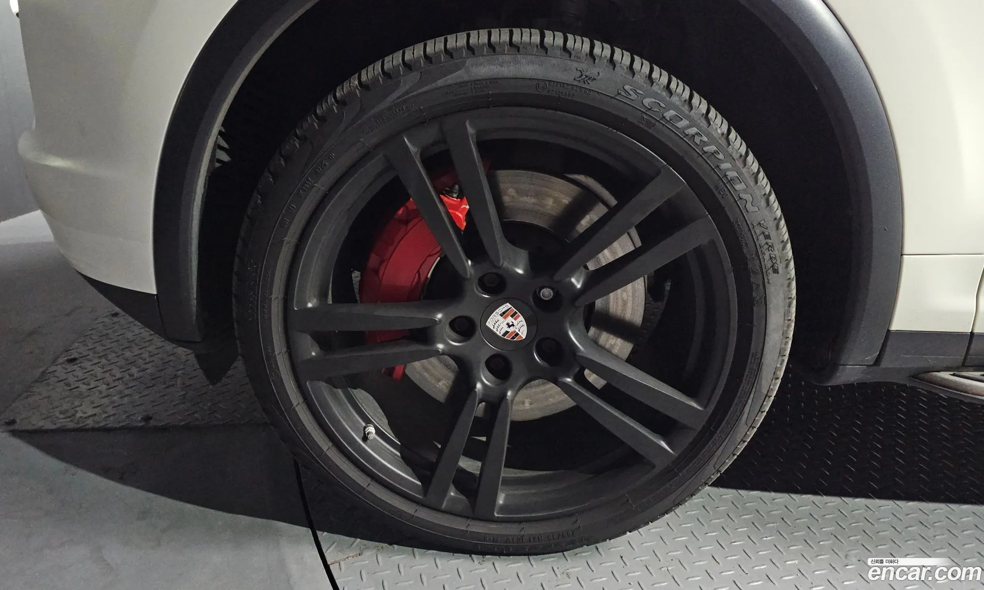 Porsche Cayenne 2011 — 4