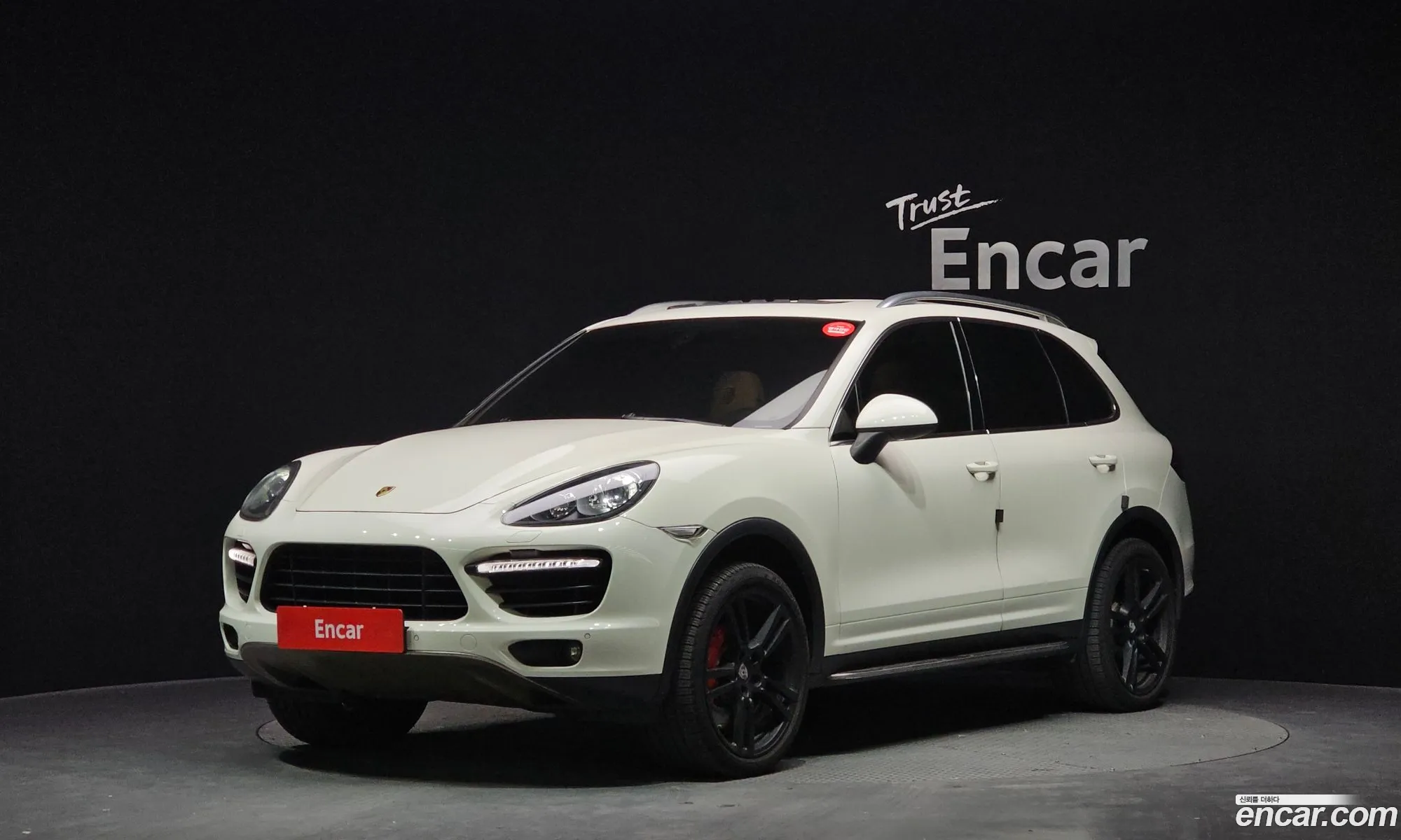 Porsche Cayenne 2011 — 17