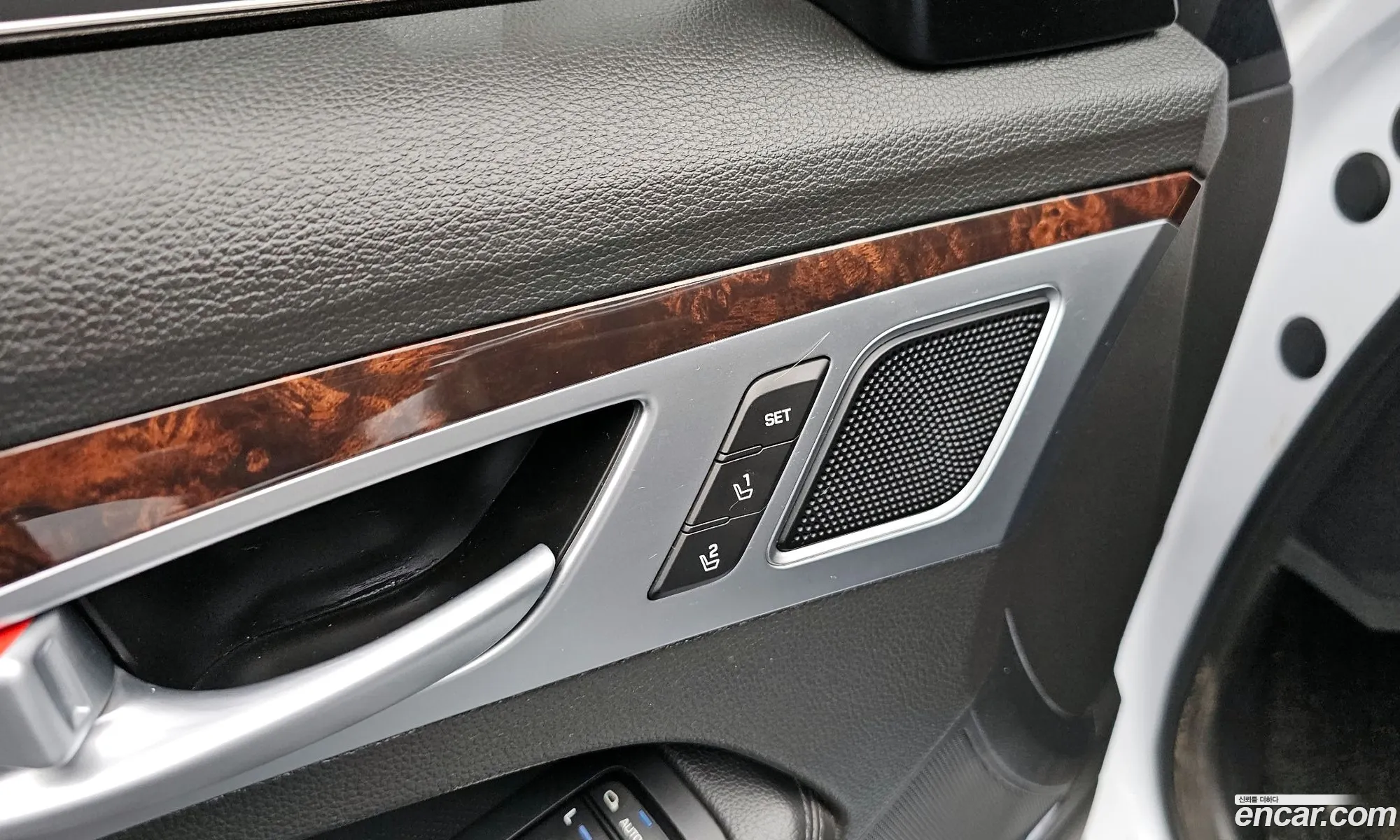 Hyundai Genesis DH 2015 — 11