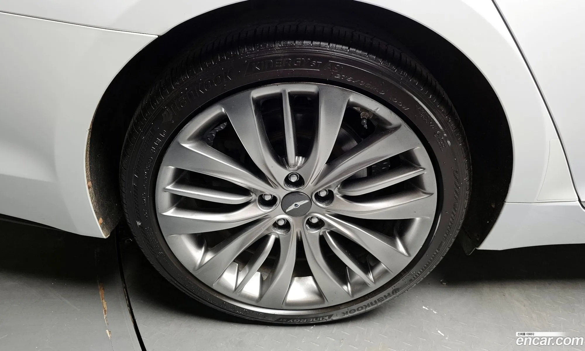 Hyundai Genesis DH 2015 — 19