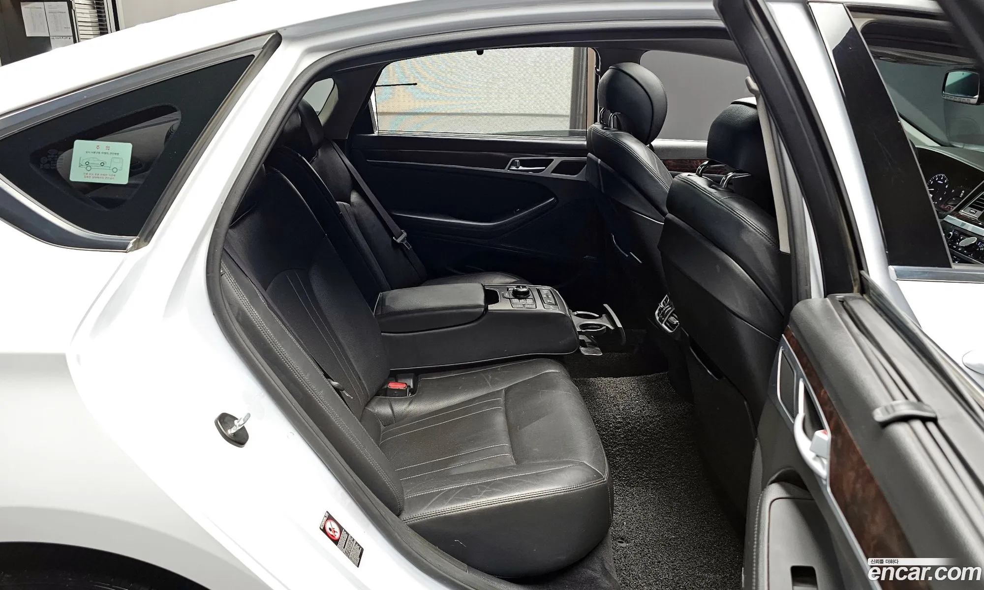Hyundai Genesis DH 2015 — 15