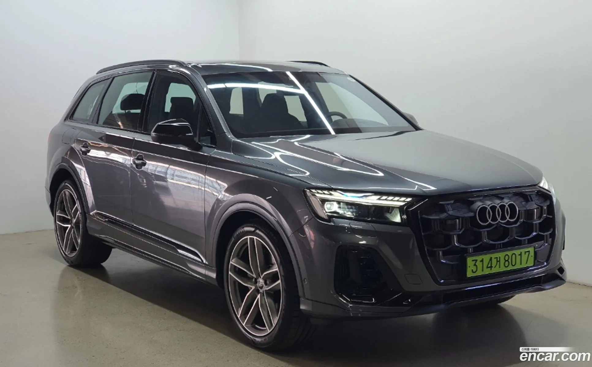 Audi Q7 2025 — 19