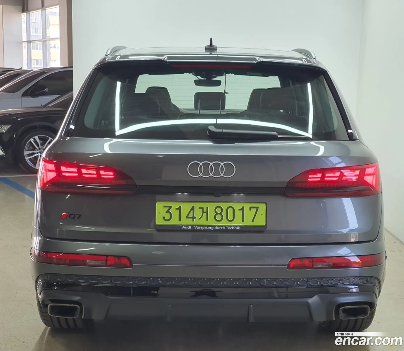 Audi Q7 2025 — 18
