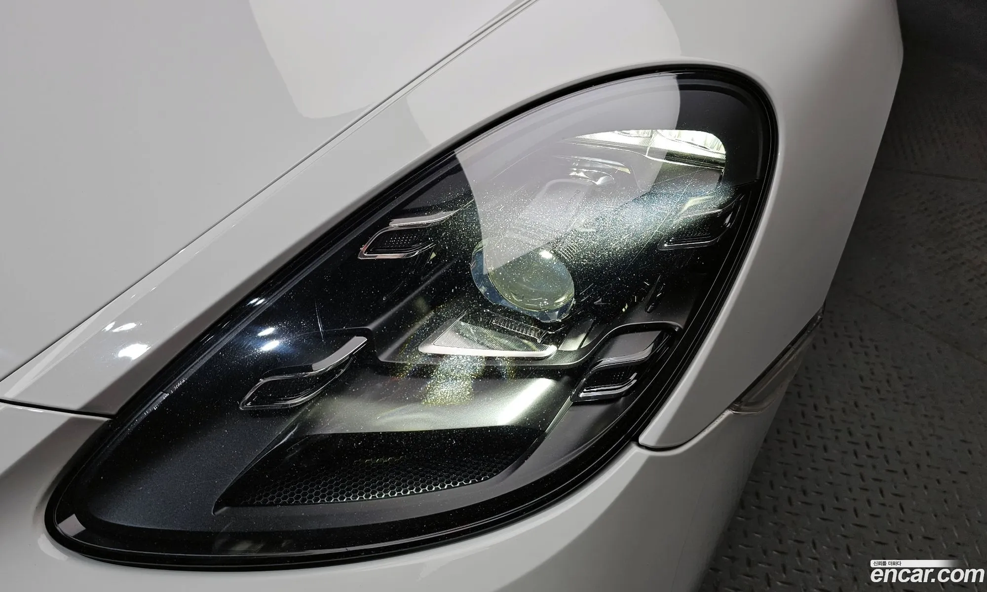 Porsche 718 Cayman 2020 — 27