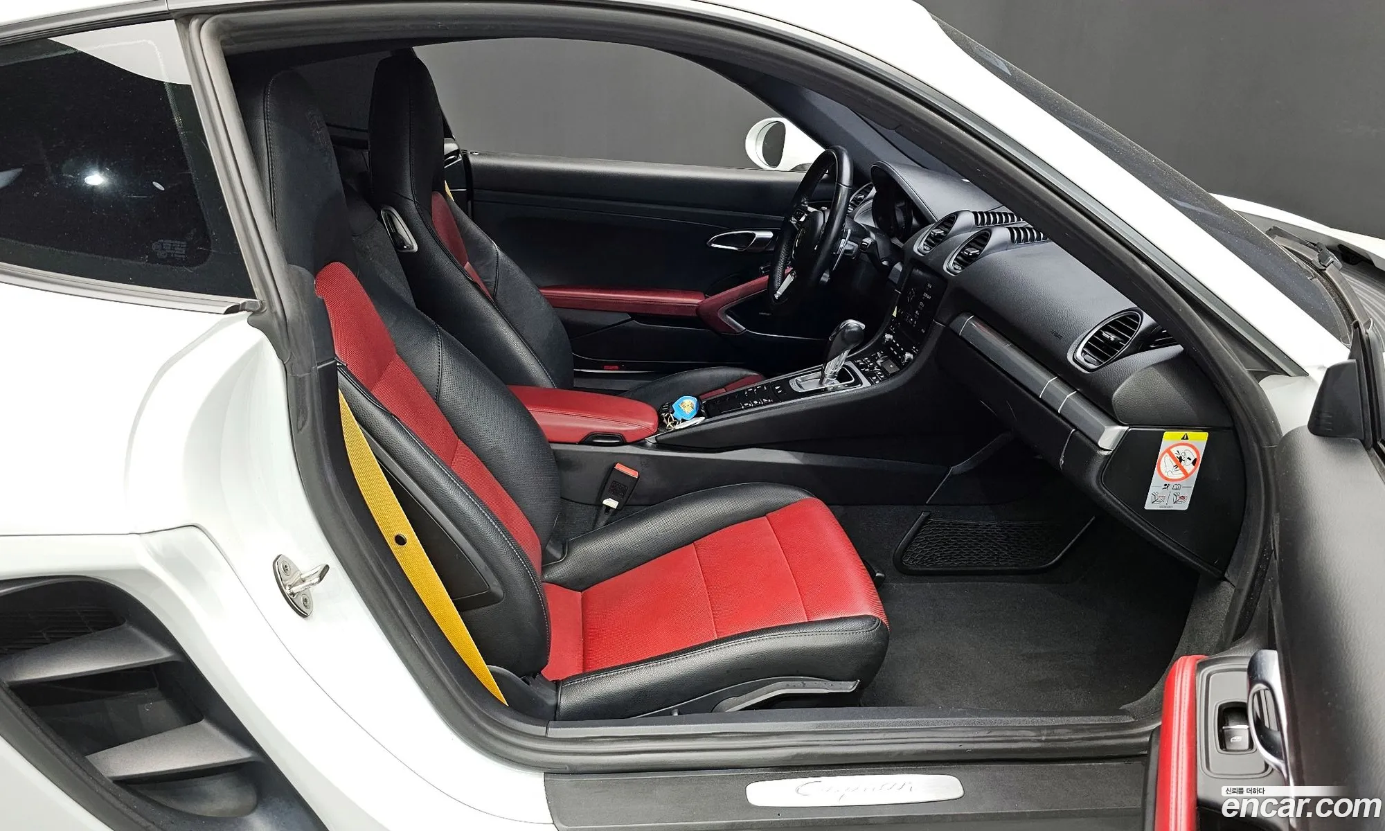 Porsche 718 Cayman 2020 — 20