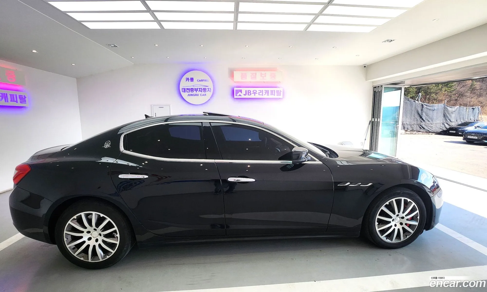 Maserati Ghibli 2014 — 15