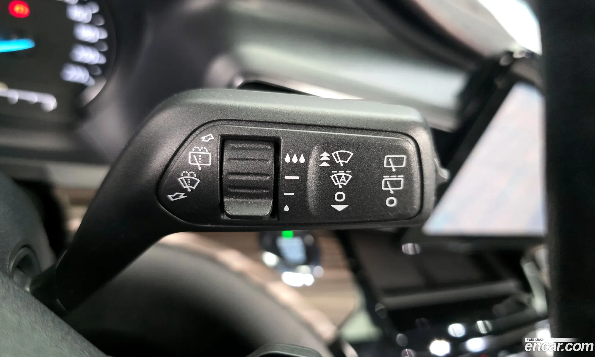 Ford Explorer 6th Gen 2021 1FM5K8FY5MNA08157 — 7