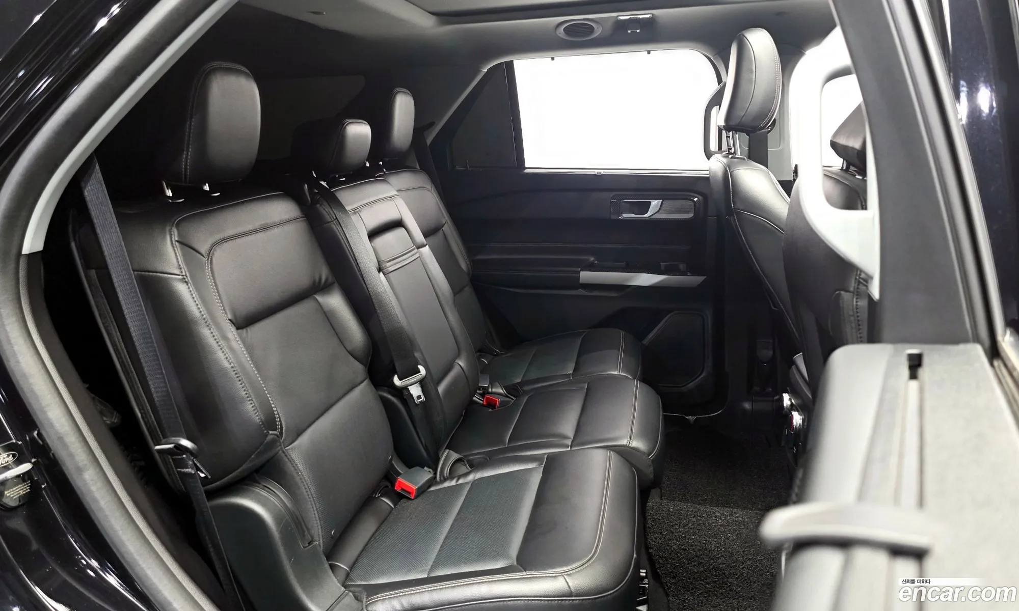 Ford Explorer 6th Gen 2021 1FM5K8FY5MNA08157 — 17