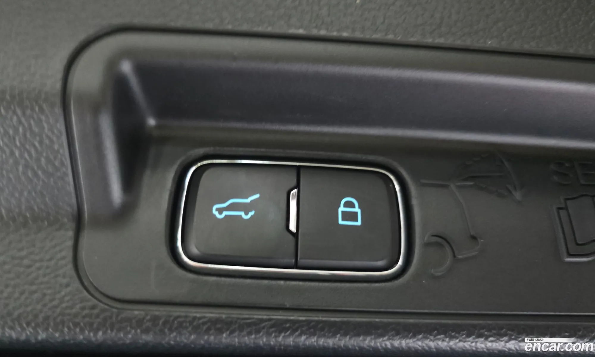 Ford Explorer 6th Gen 2021 1FM5K8FY5MNA08157 — 2
