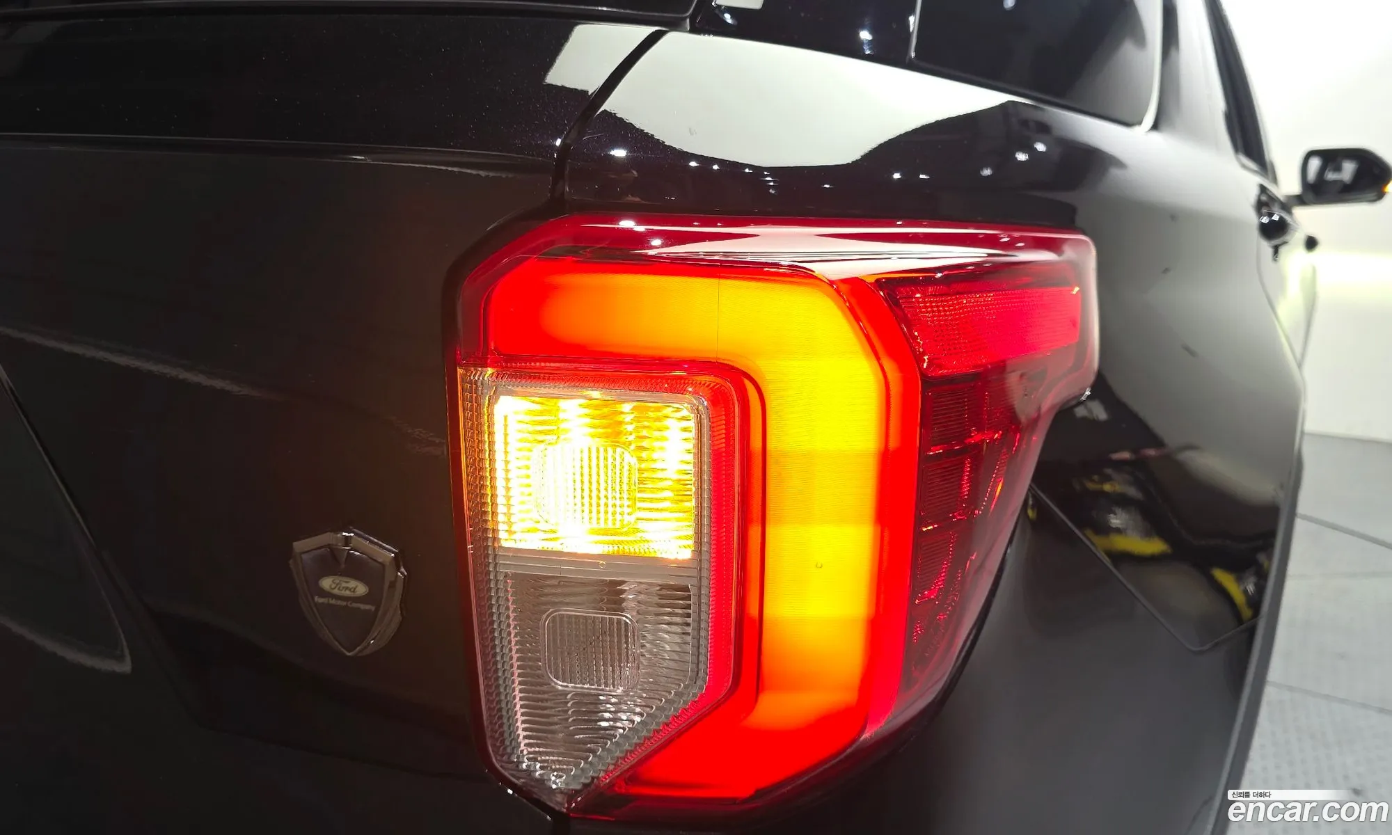 Ford Explorer 6th Gen 2021 1FM5K8FY5MNA08157 — 29